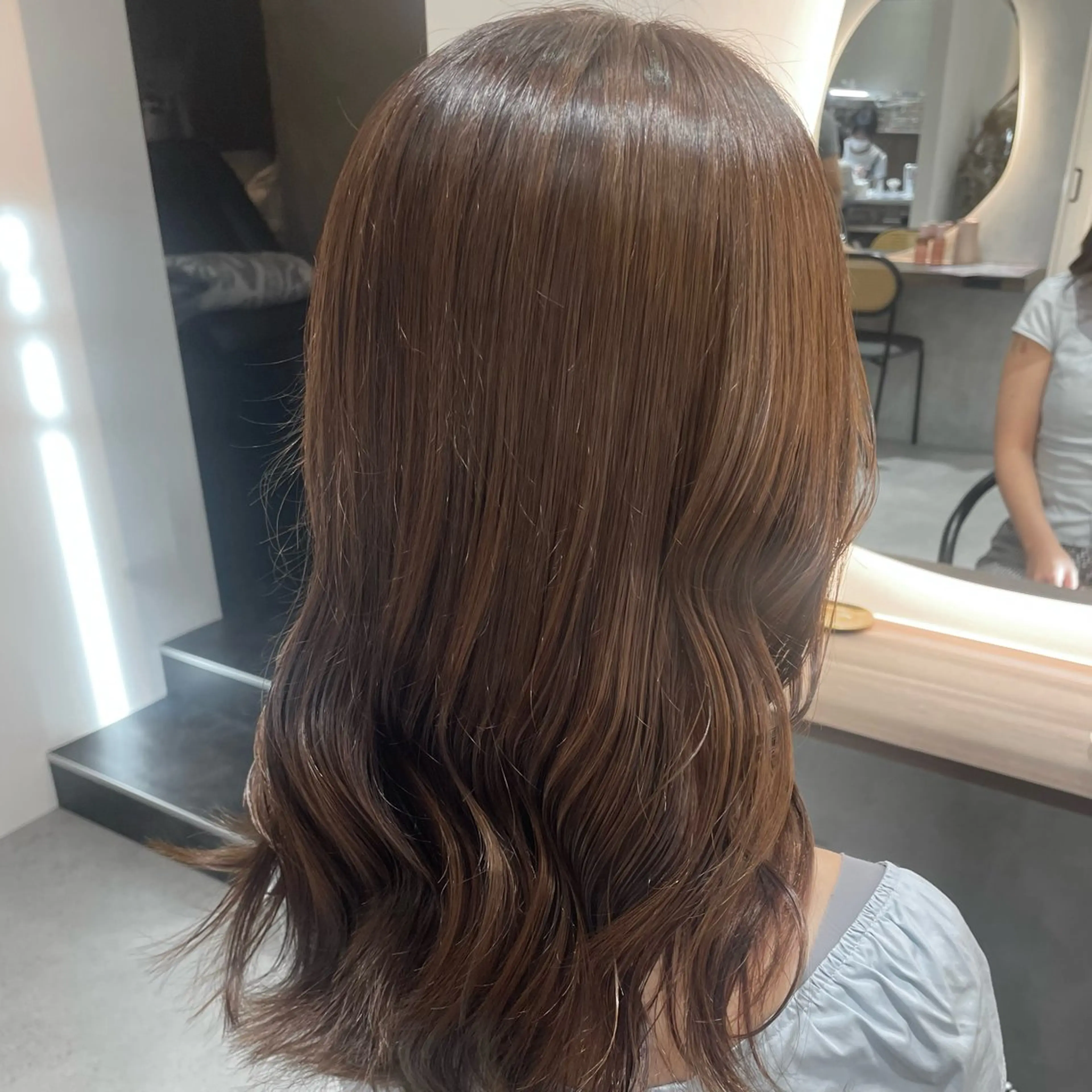 カラー 加藤 未夢のヘアスタイル