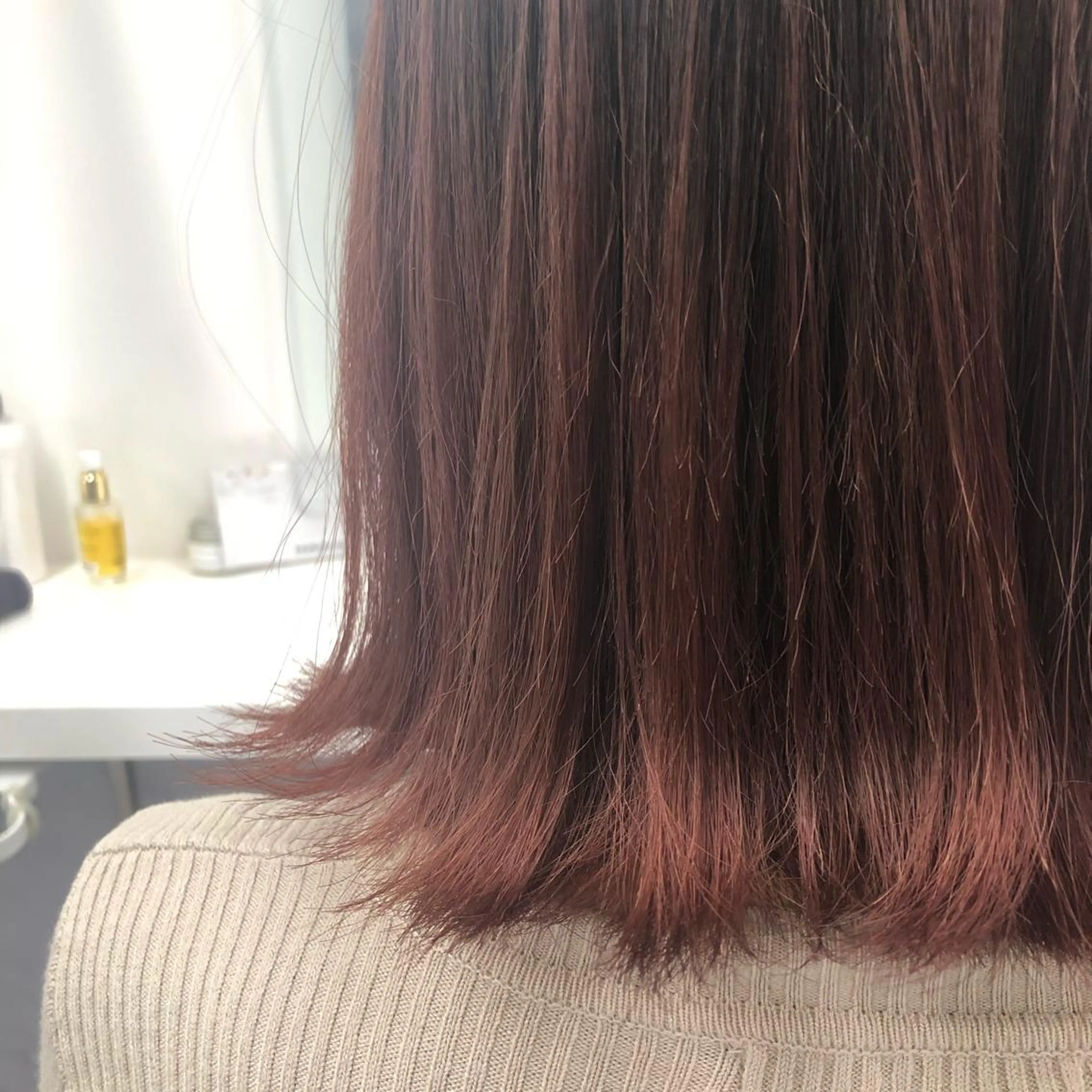 ショート カラー ヘアアレンジ マツエク・マツパ 🦋韓国レイヤー｜ 透明感グレージュ🦋のヘアスタイル