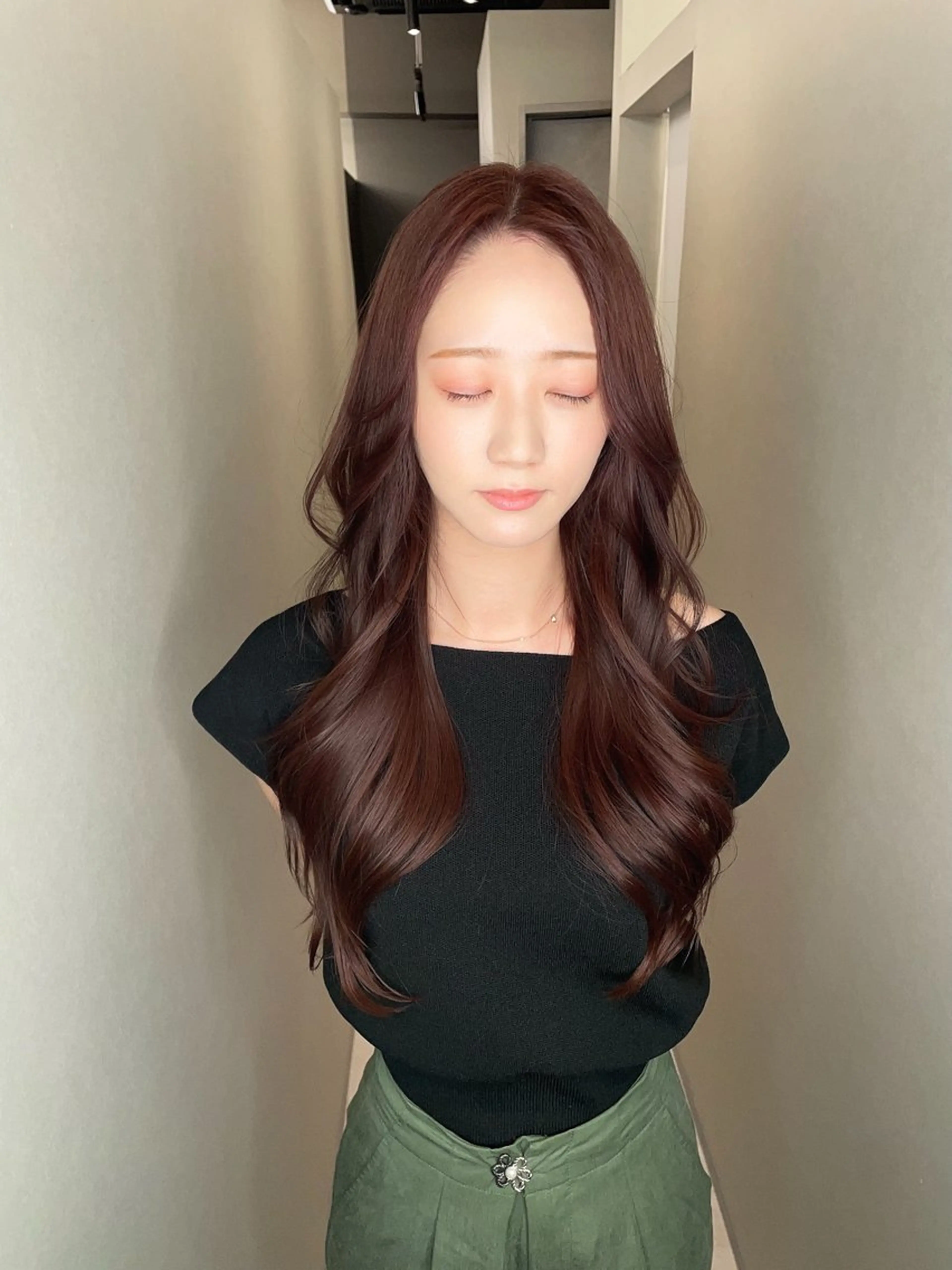 ロング カラー ブリーチ 透明感カラー ブリーチなしカラー 顔まわりレイヤー 韓国風ヘア 今井 勝也のヘアスタイル