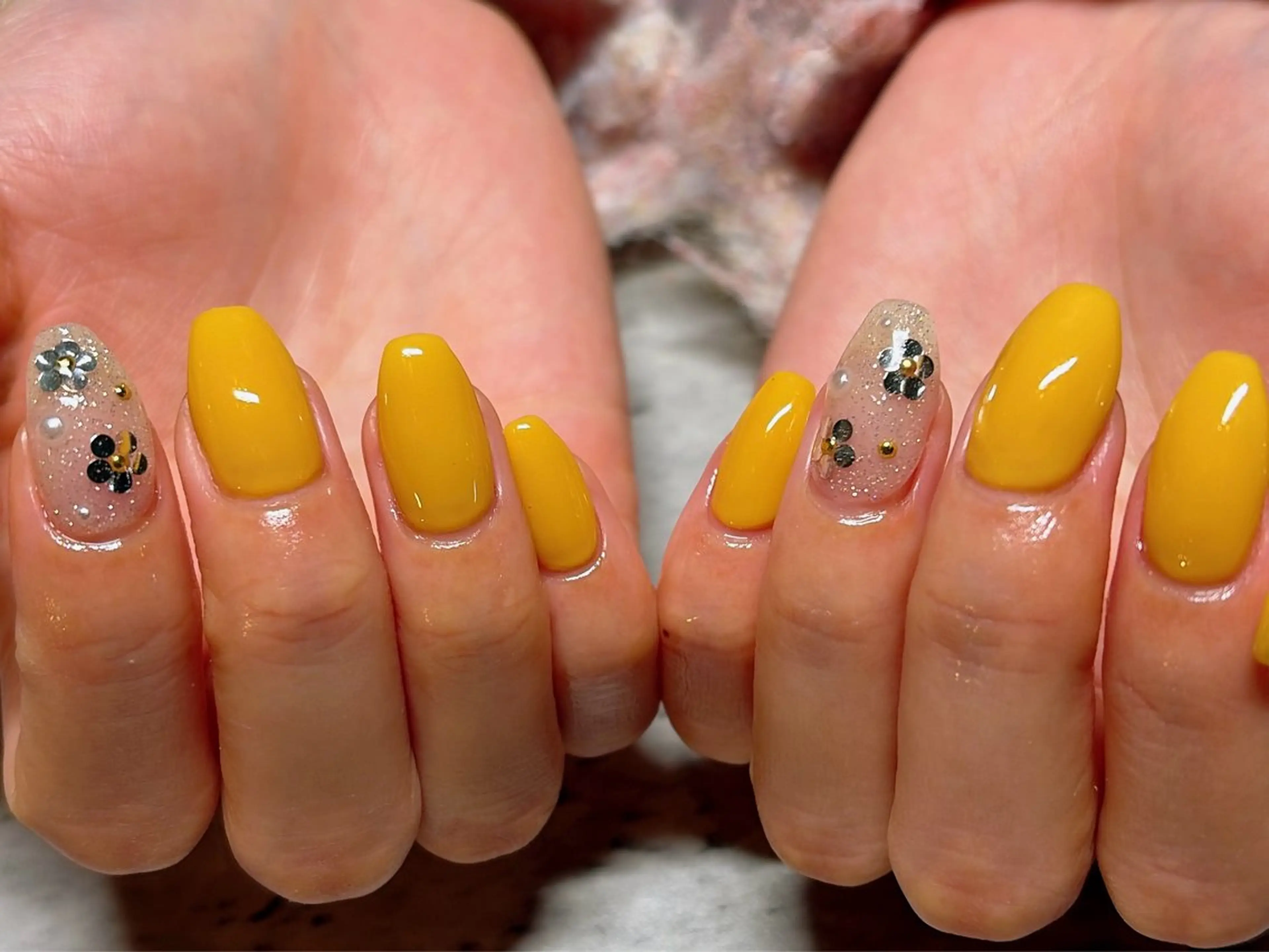 ネイル nail&eye ROIのネイルデザイン
