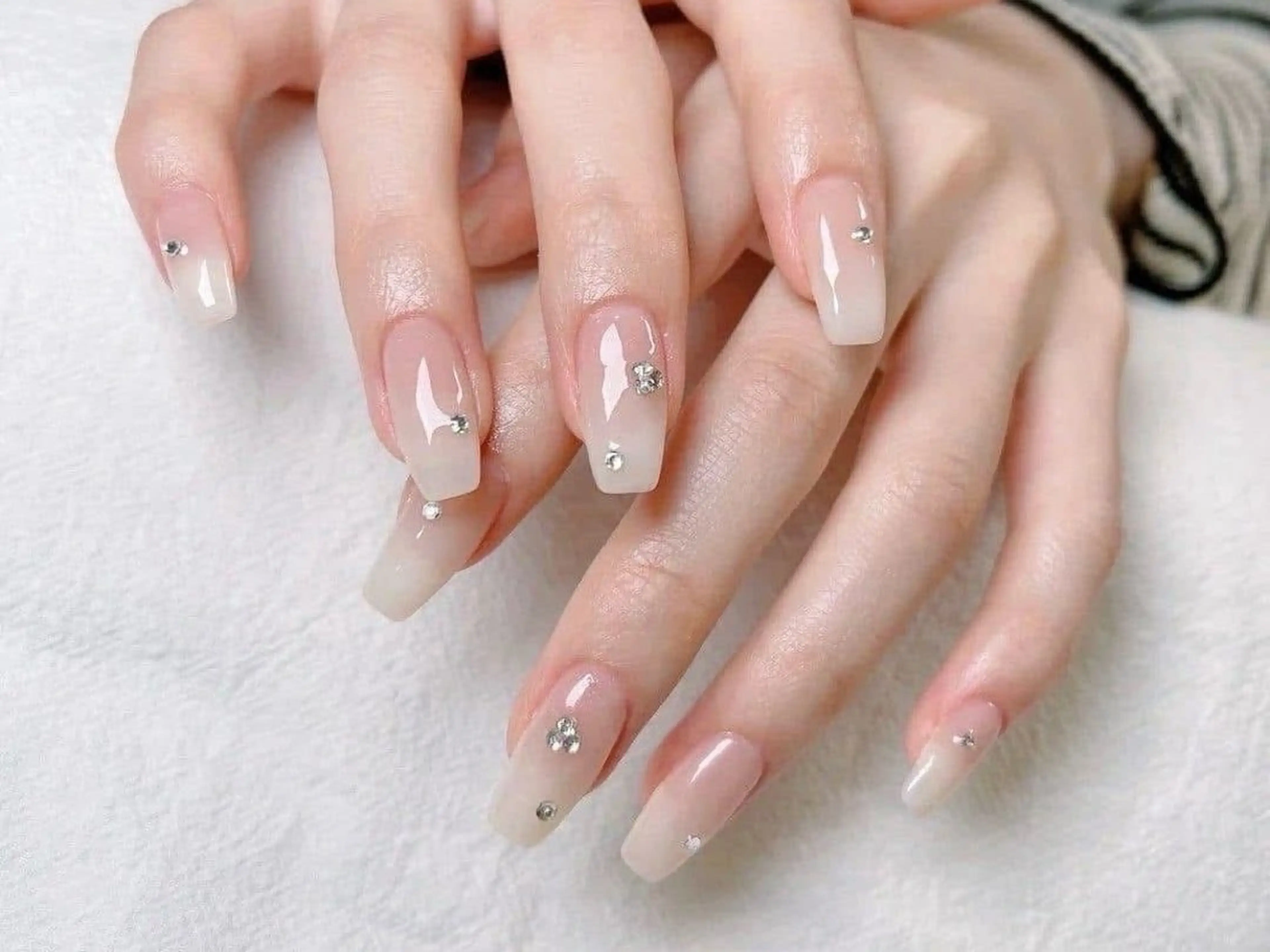 ネイル ハンドネイル T.Lee Nail Lilyのネイルデザイン