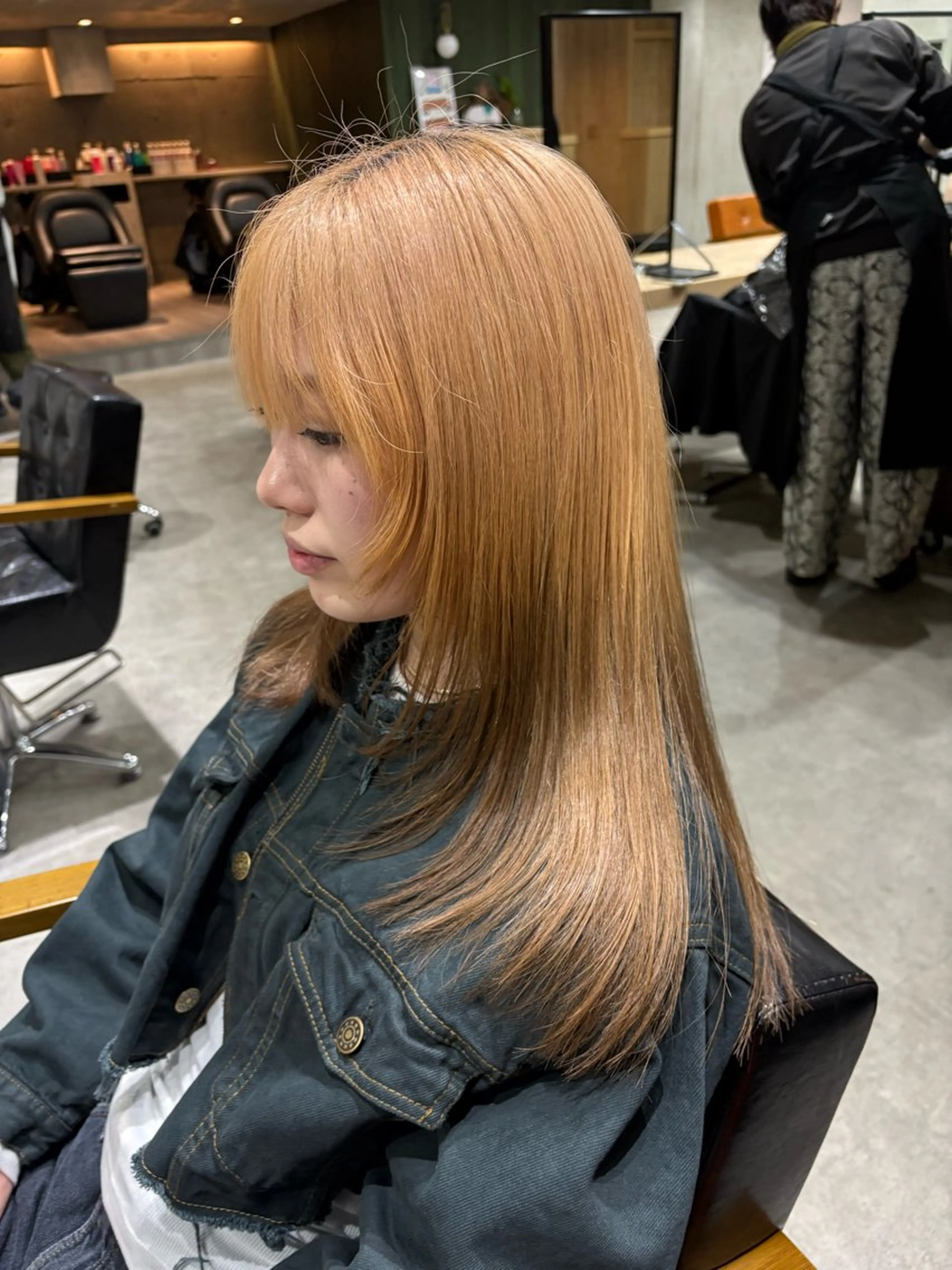 ロング 🌈透明感カラー 韓国 ミライ🇰🇷のヘアスタイル