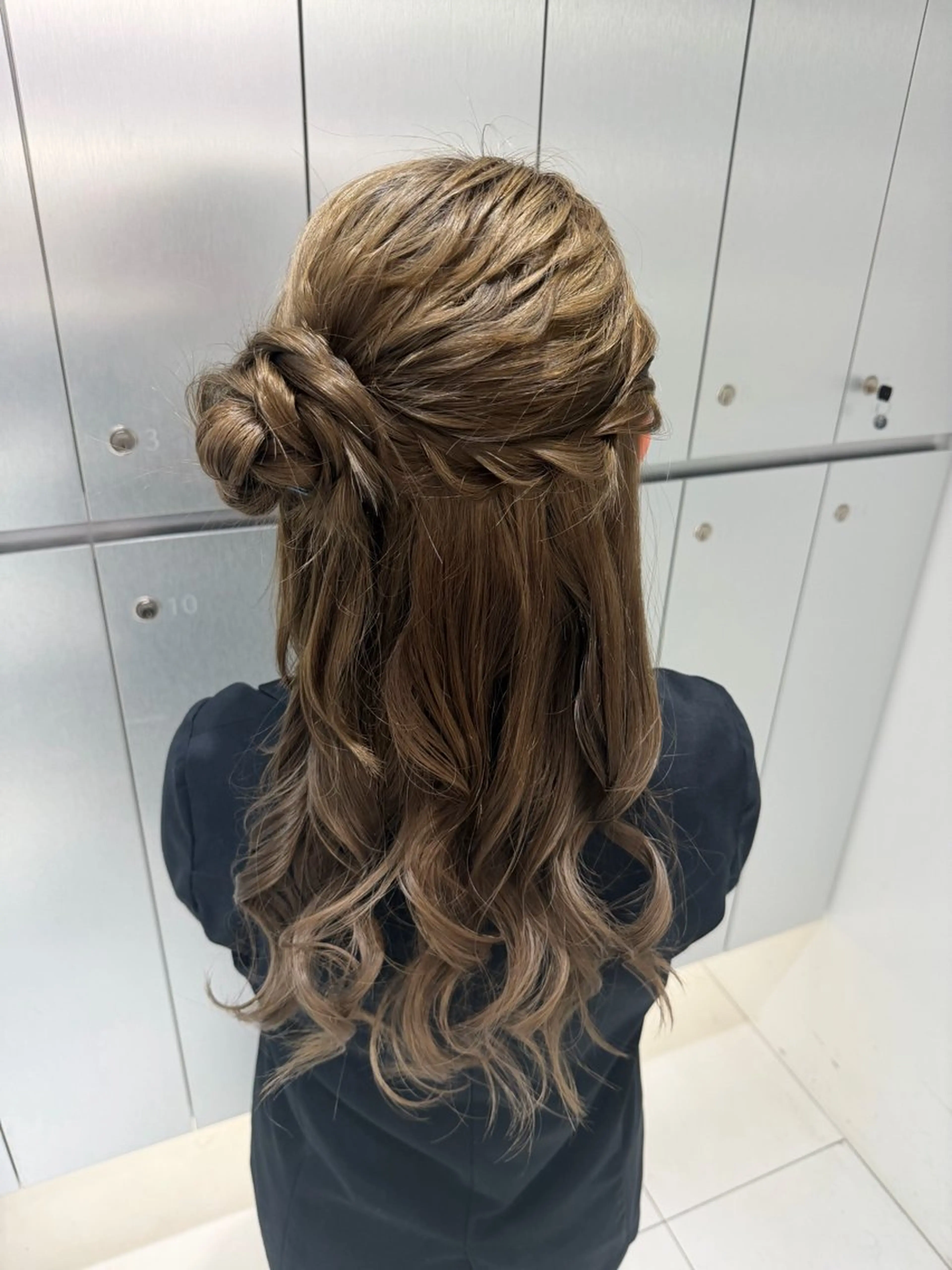 ヘアアレンジ 結婚式・ブライダル ヘアセット ヘアセット🎀耳つぼ 👂💎MONAMIのヘアスタイル