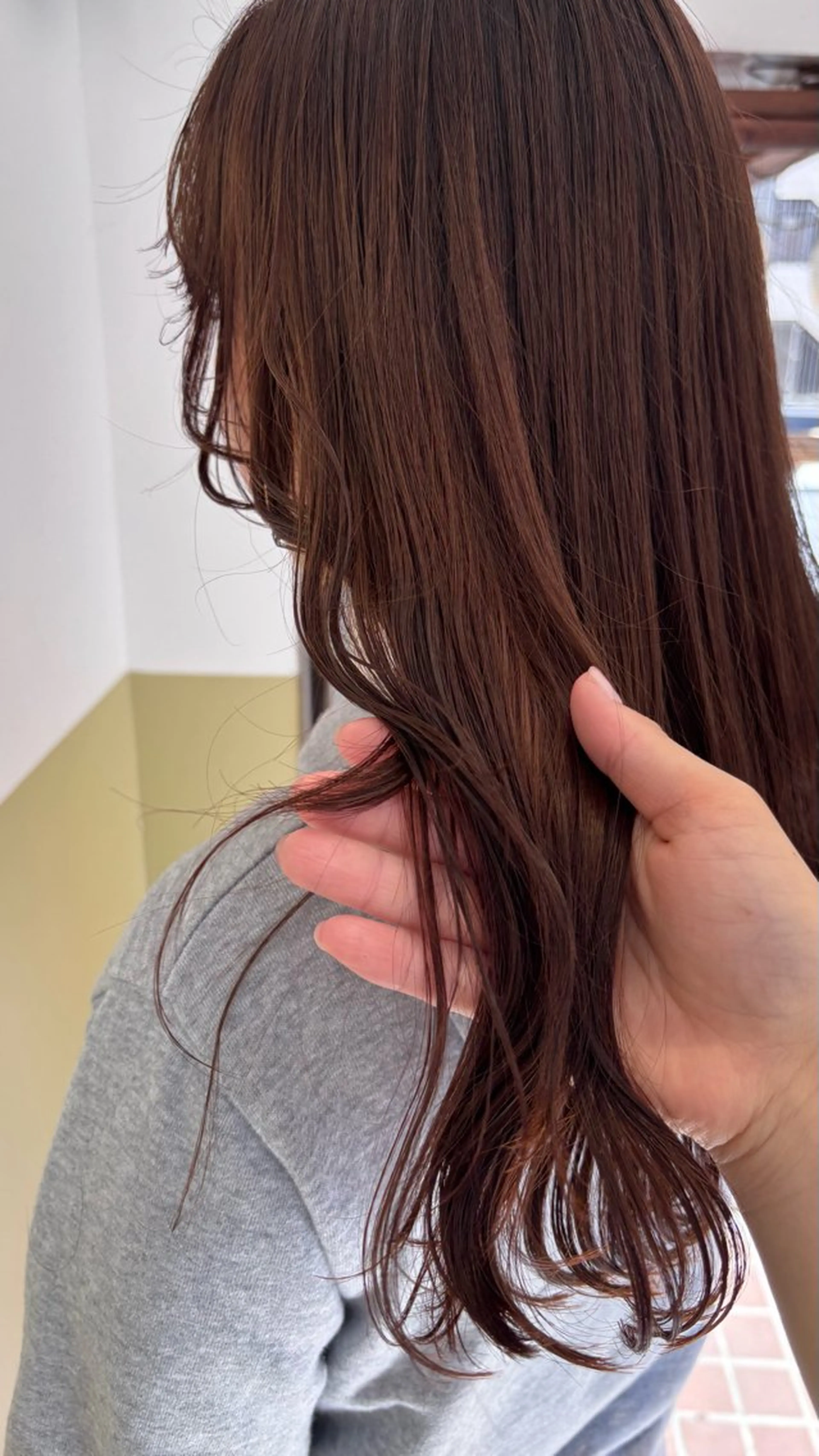 セミロング カット ヘアカラー トリートメント 平出 千尋のヘアスタイル
