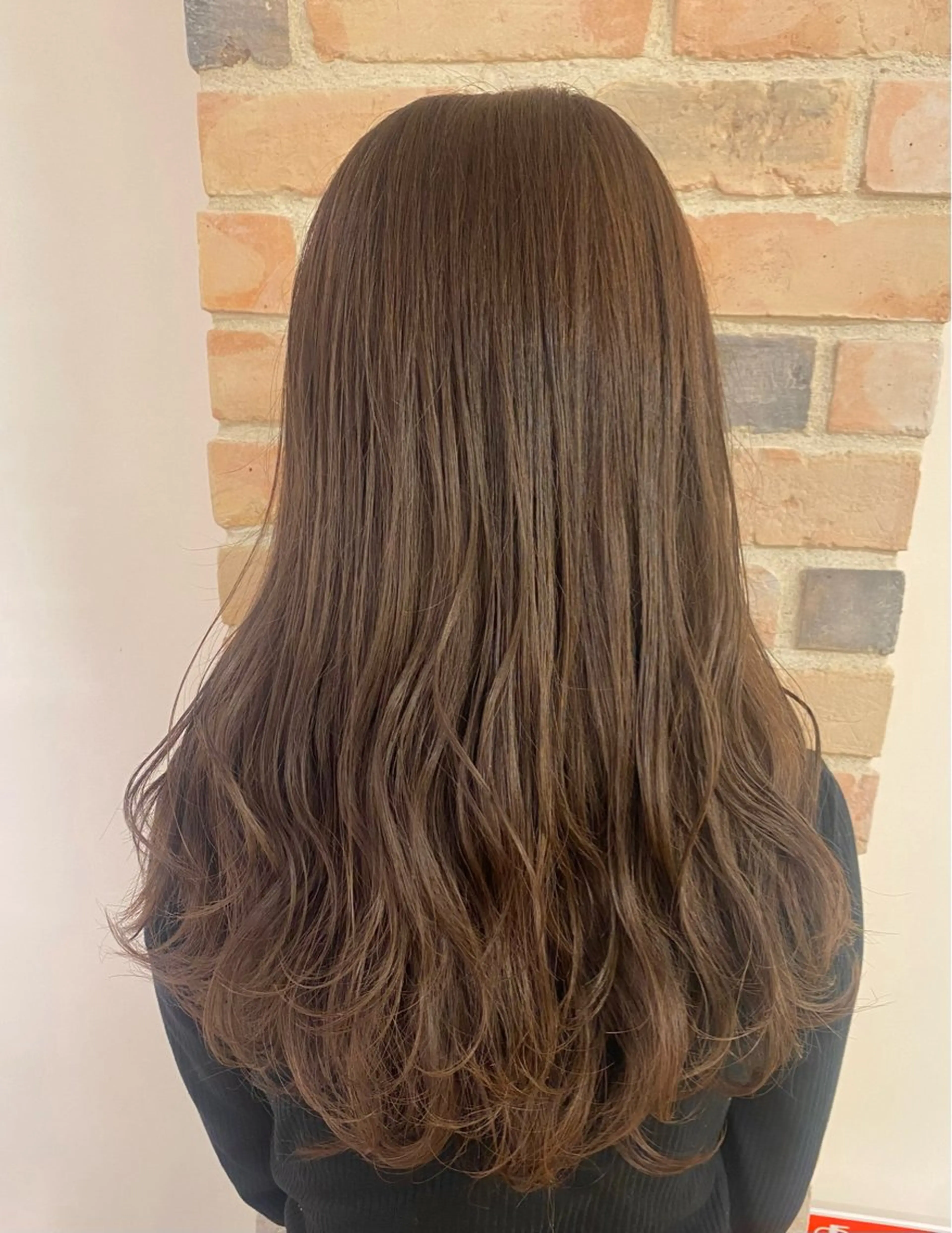 ロング カラー 古川 琴美のヘアスタイル