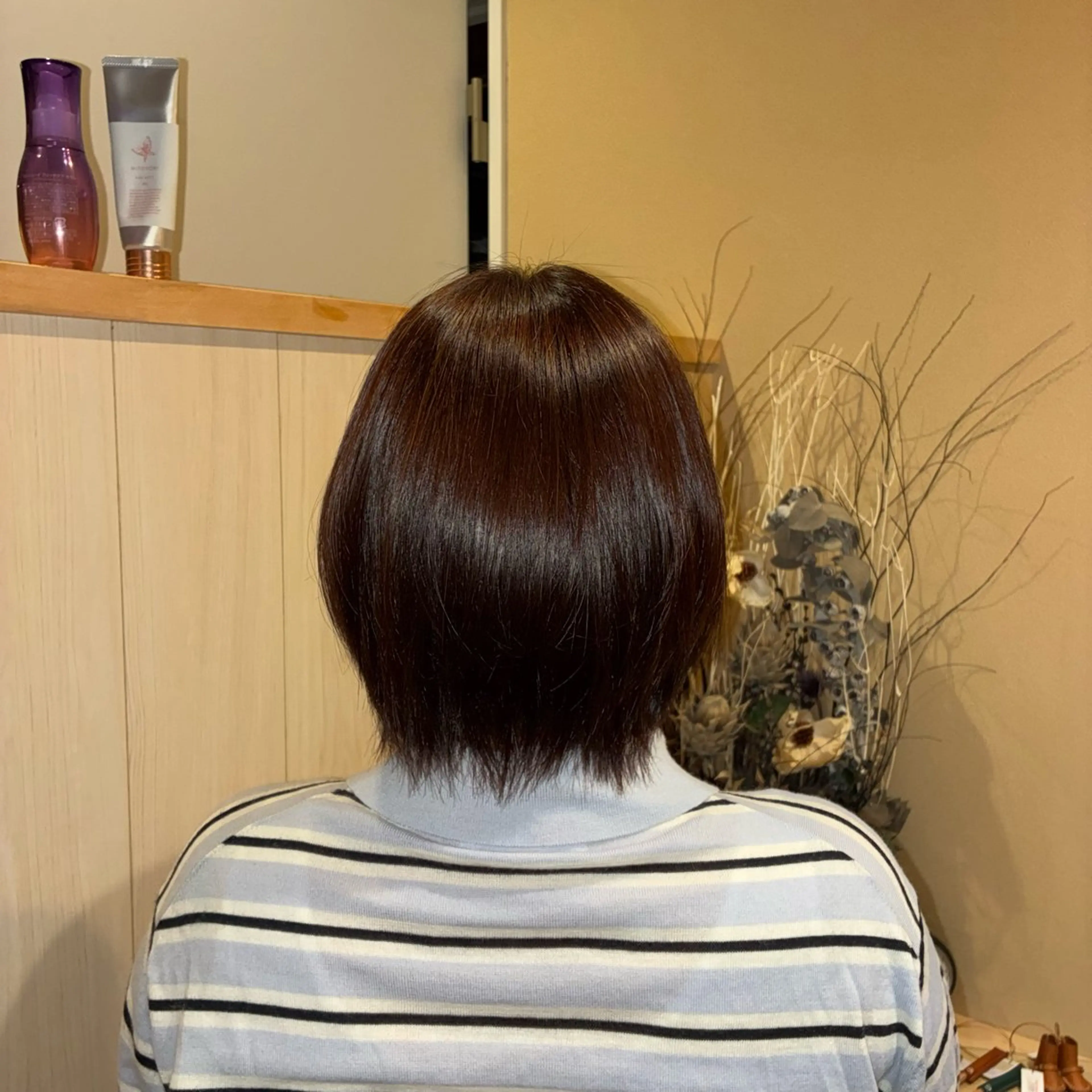 ショート ショートレイヤー レイヤーカット ショートヘア 小顔カット 縮毛矯正 縮毛矯正 梅田 花音のヘアスタイル