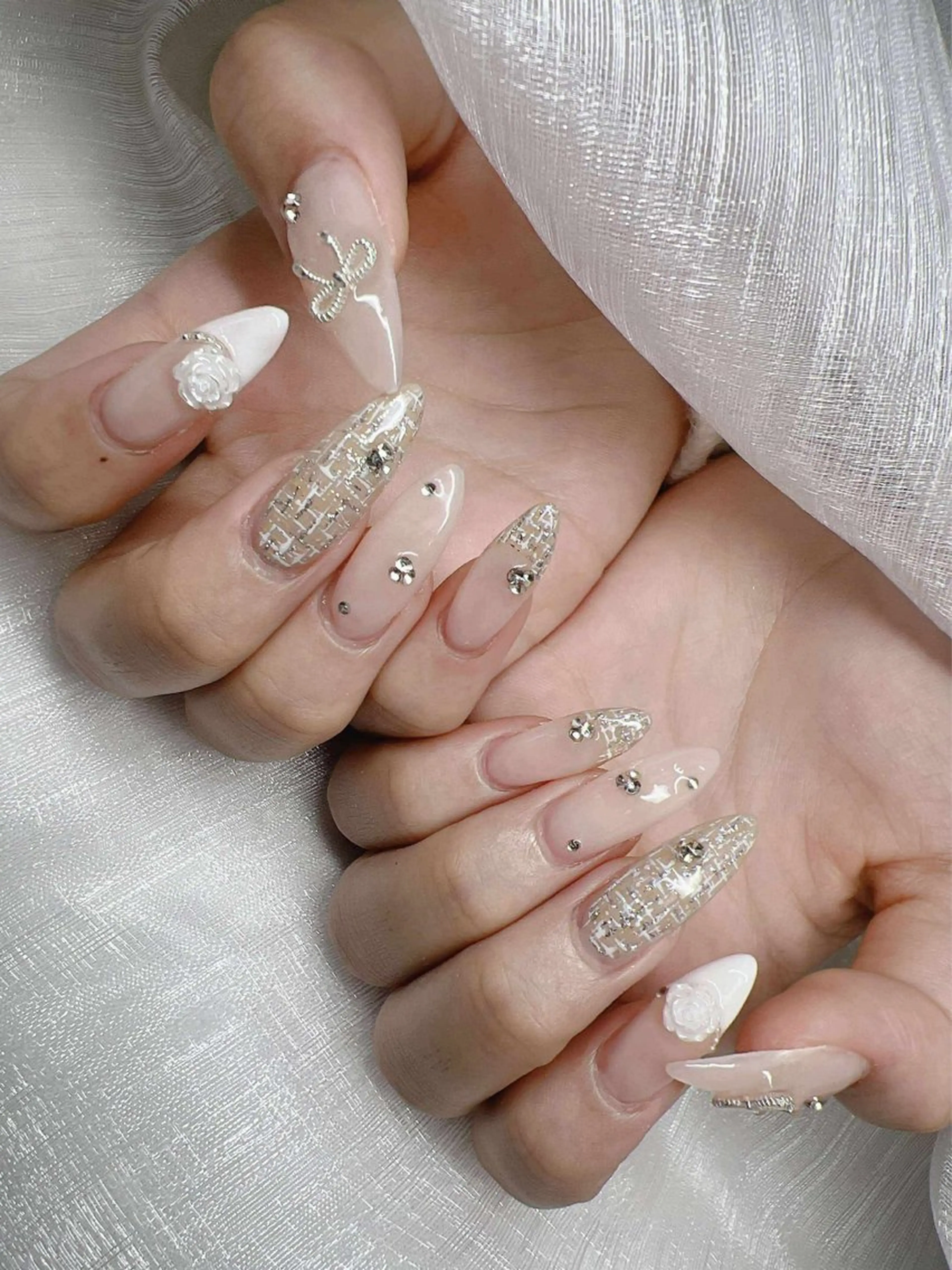 ネイル 長さ出し グラデーション 卒業式 キラキラネイル マグネットネイル ハンドネイル Lee Nailsのネイルデザイン