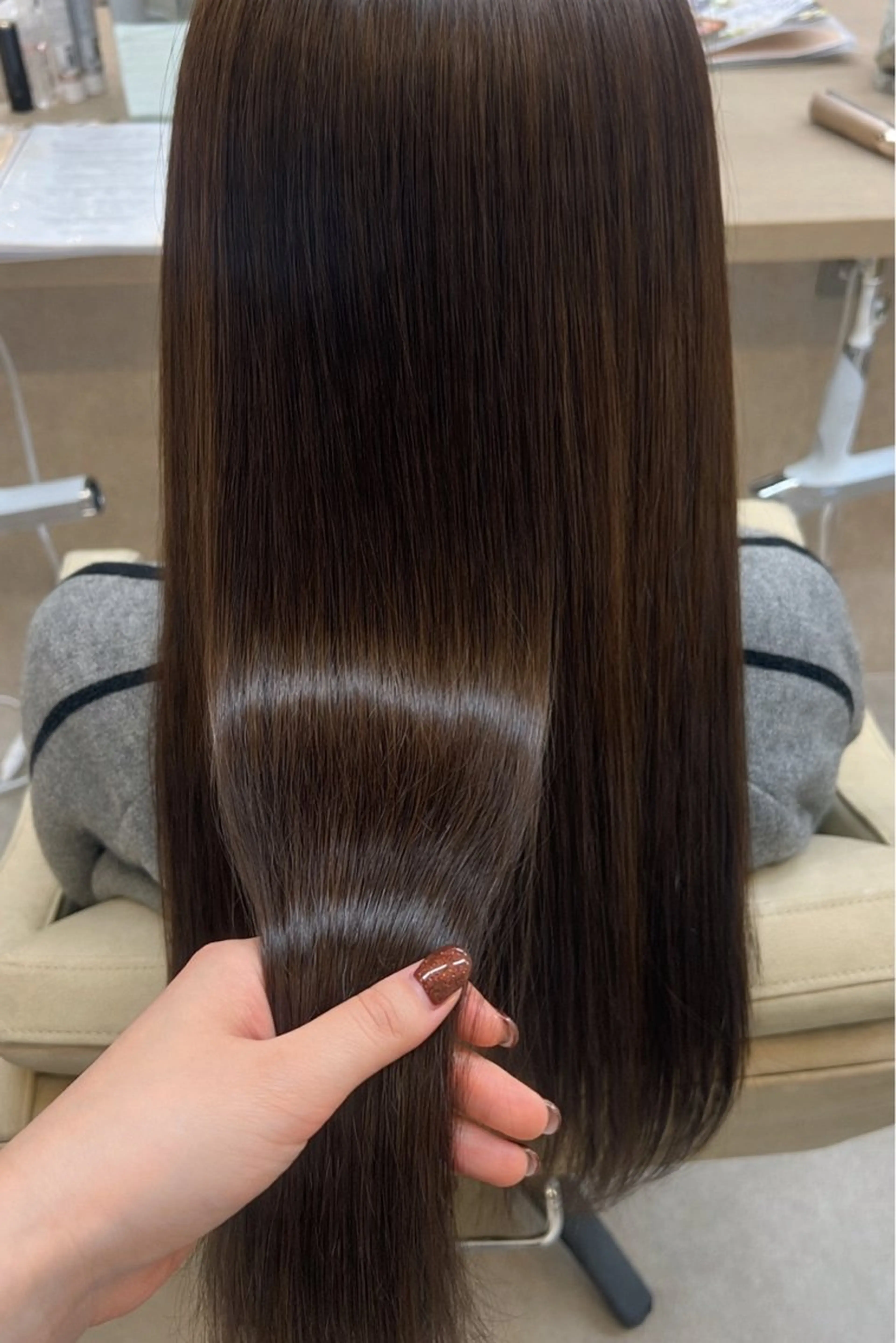 ロング カラー ヘアカラー トリートメント 山下 稚葉 艶髪/透明感カラーのヘアスタイル