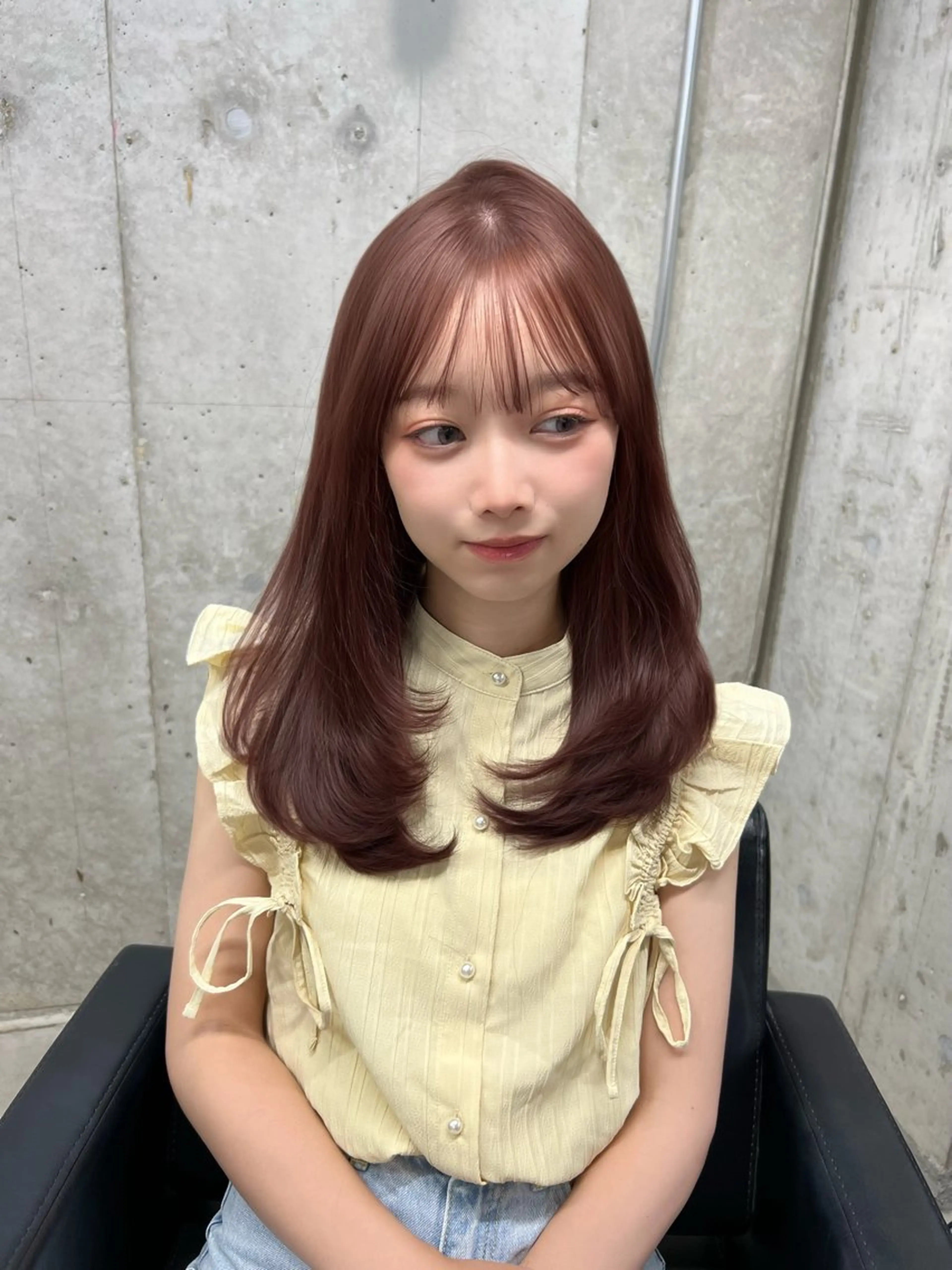 セミロング ピンクブラウン レイヤーカット カット ヘアカラー lafit kaede/韓国ヘアのヘアスタイル
