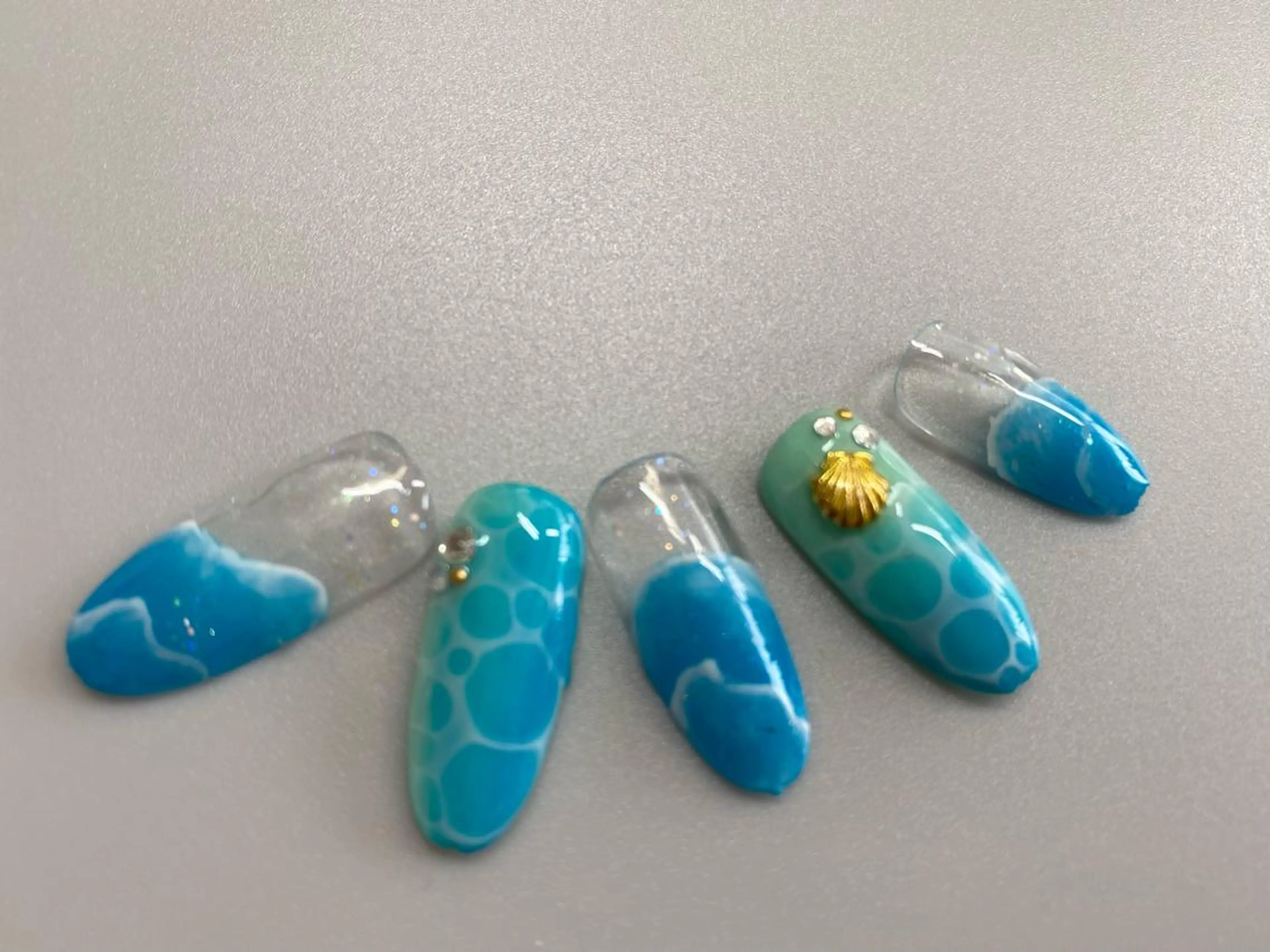 ネイル ハンドネイル ニュアンスネイル🌈 MYU Nailsのネイルデザイン