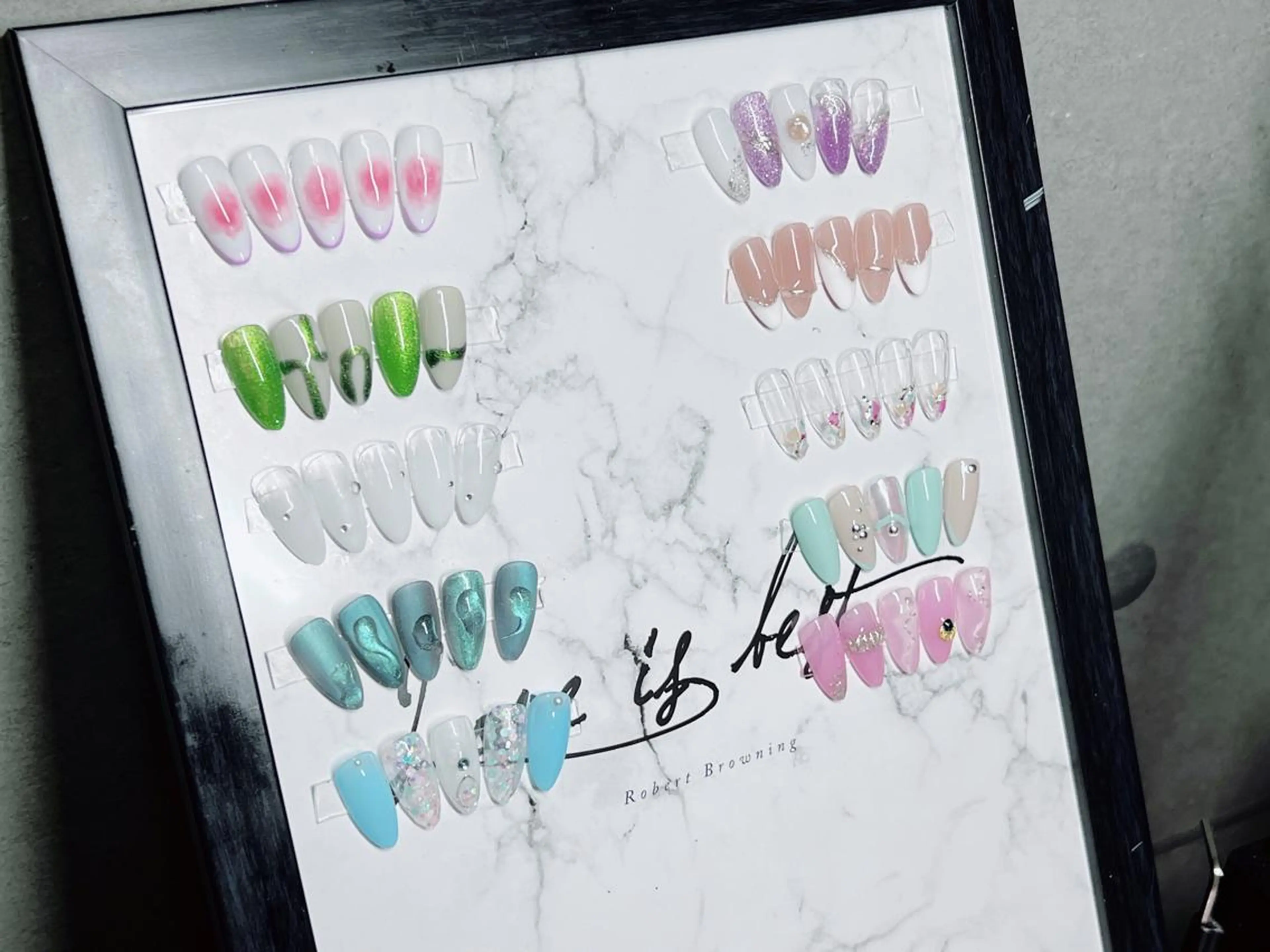 ネイル lucky nail 歌舞伎町のネイルデザイン