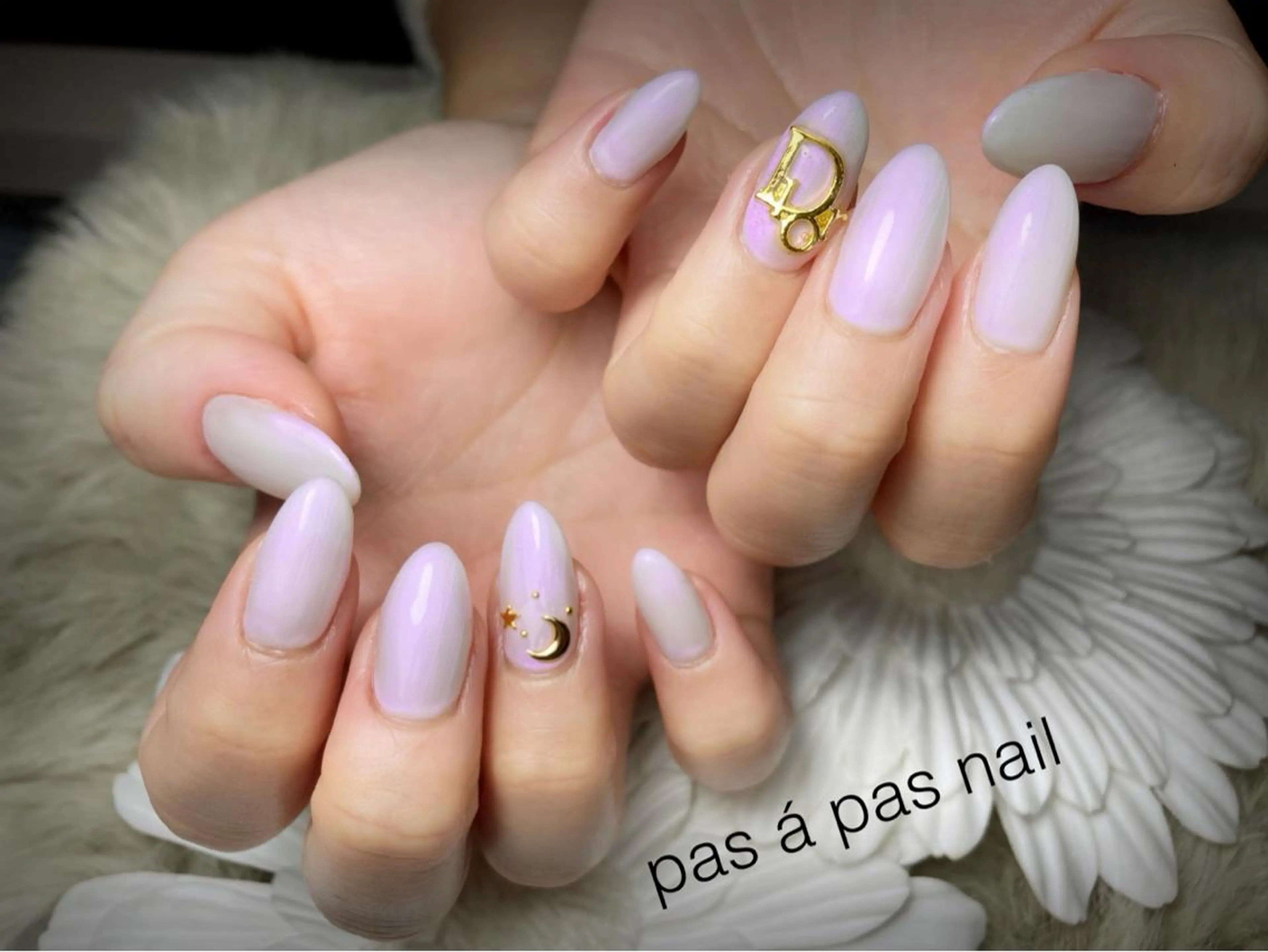 ネイル Yakko pas á pasのネイルデザイン