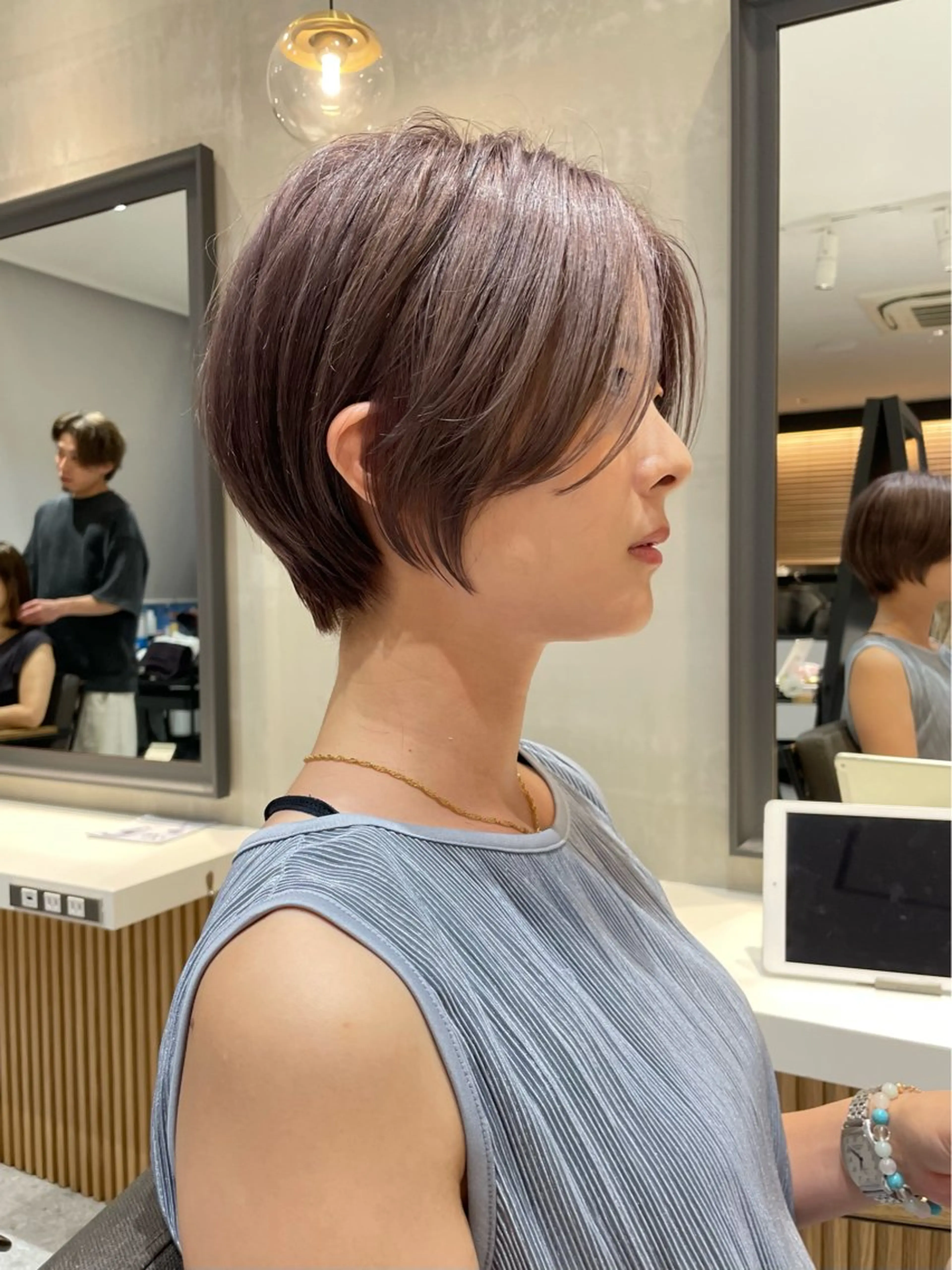 ショート カラー ブリーチ ケアブリーチ ダブルカラー Aster 店長 れおん✂️のヘアスタイル
