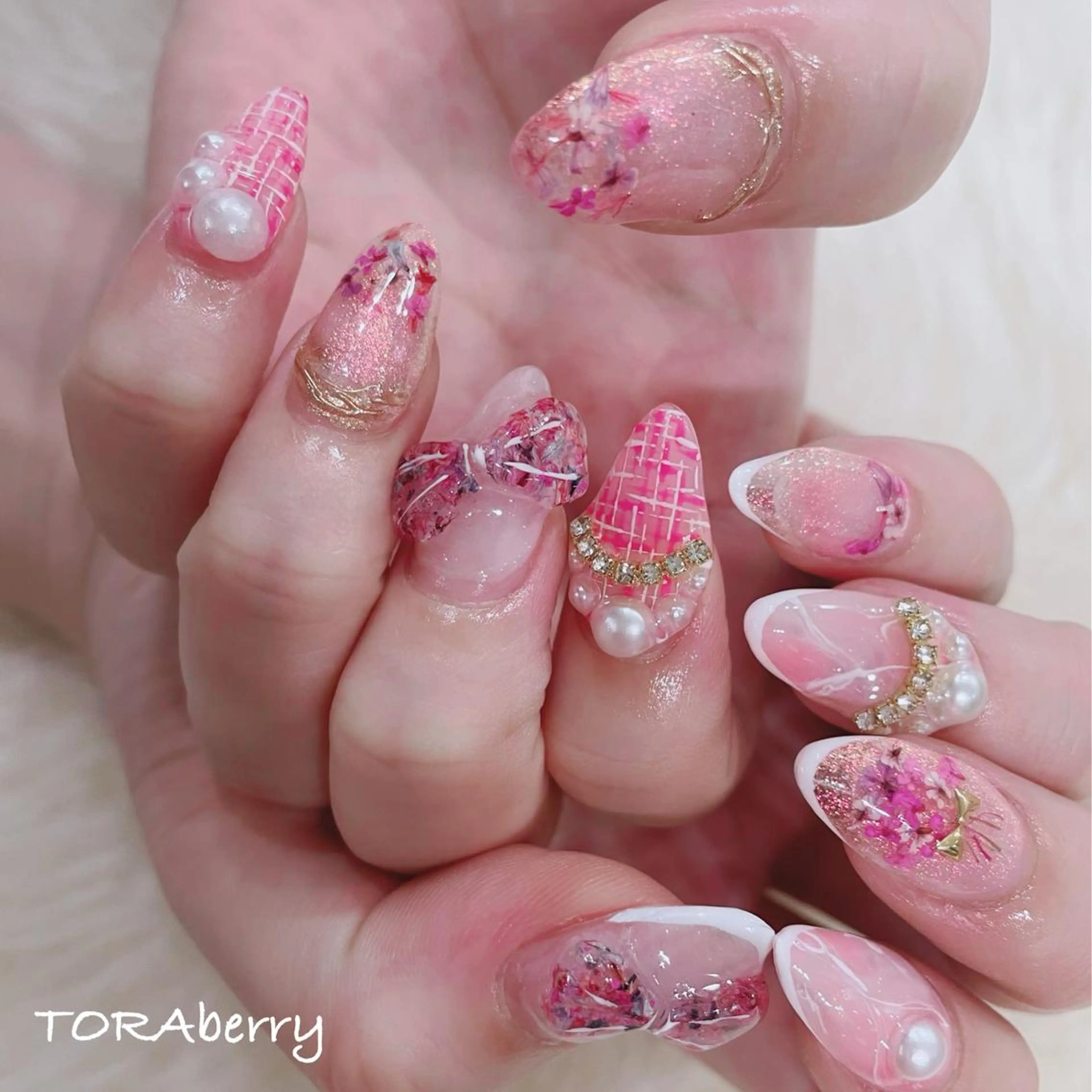 ネイル ハンドネイル ネイリスト なつみのネイルデザイン