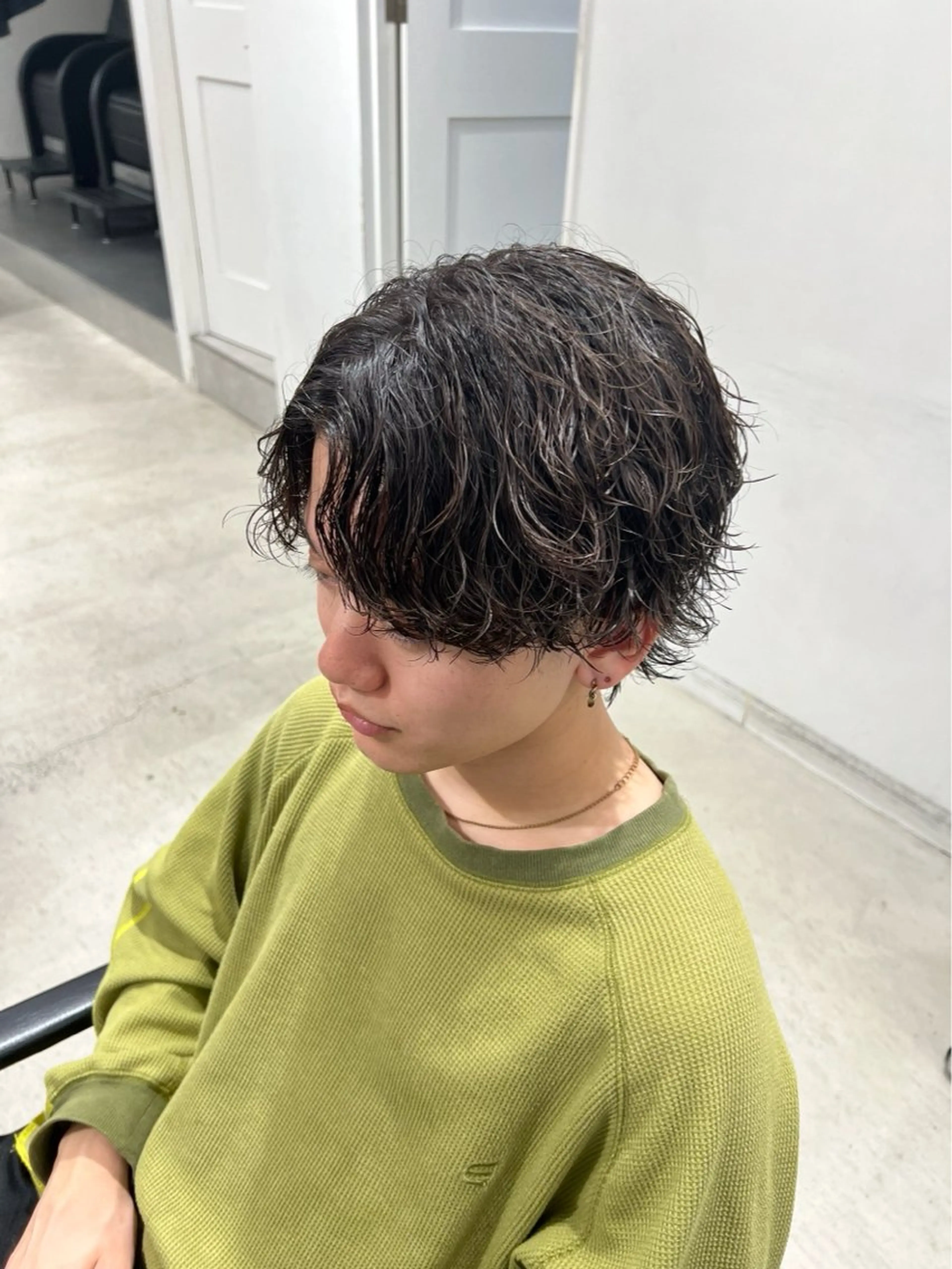 パーマ メンズ 深谷 侑亮のヘアスタイル