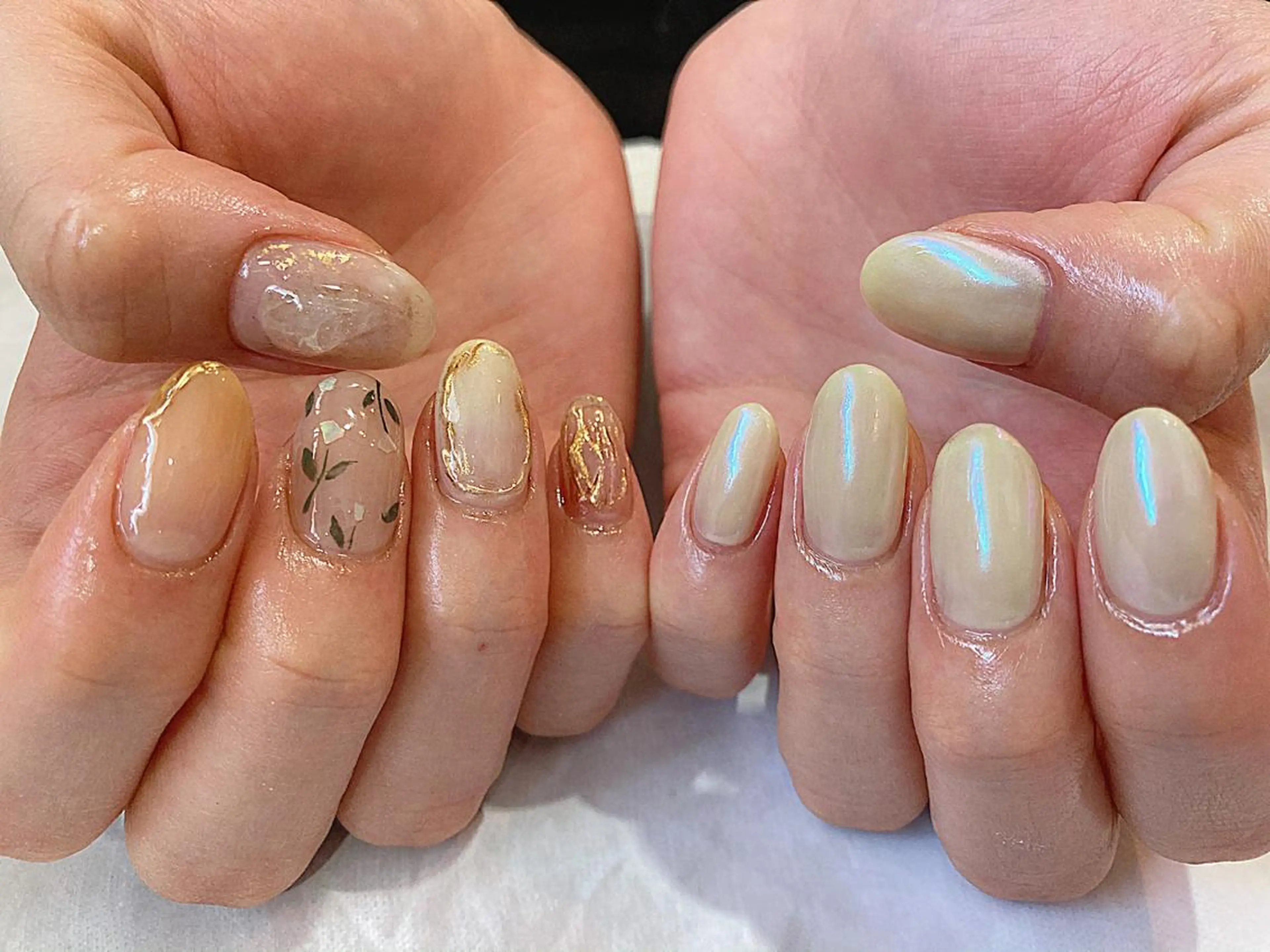 ショート カラー ネイル マツエク・マツパ illum hicariのネイルデザイン