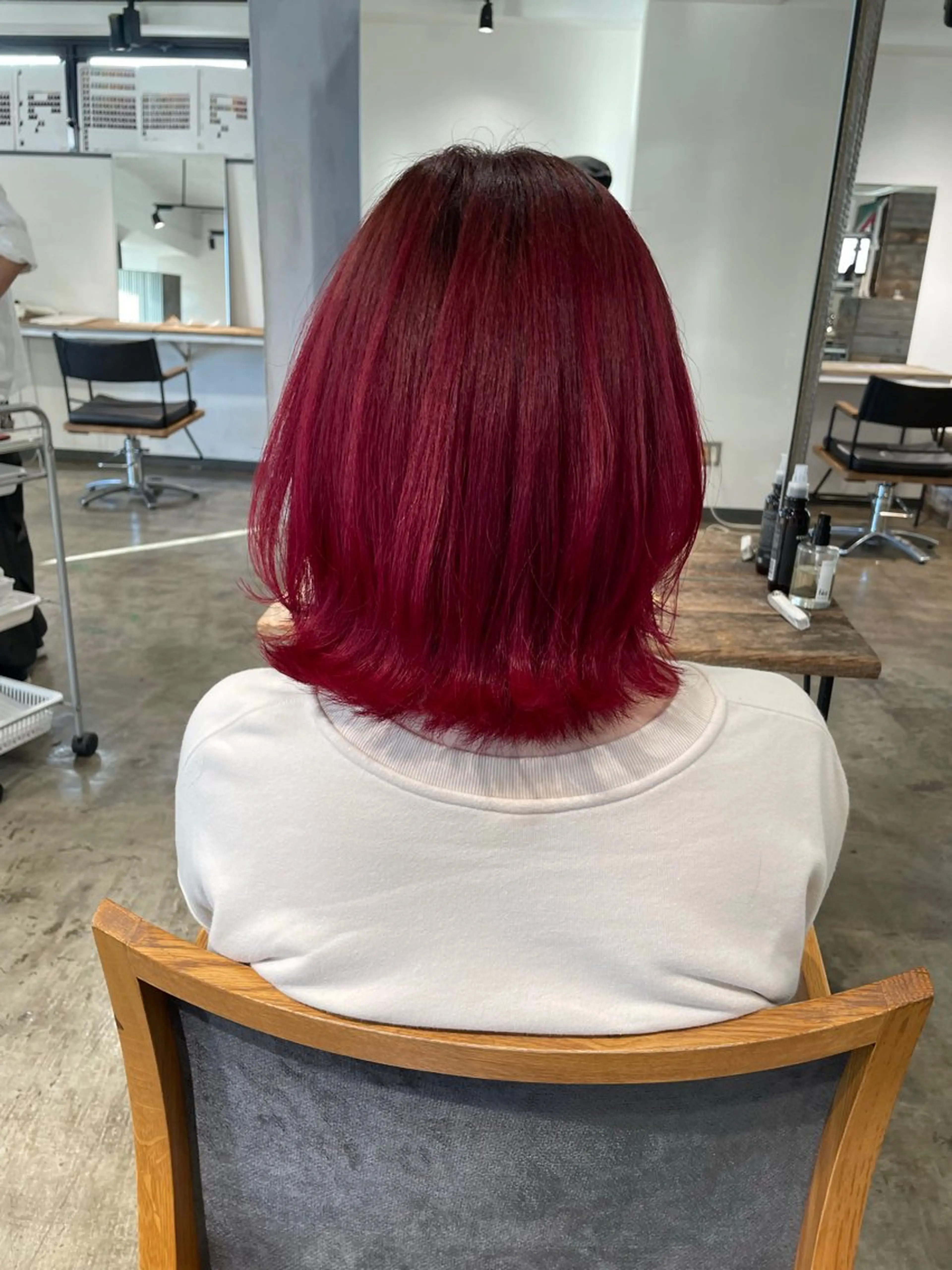 ミディアム カラー ヘアカラー トリートメント ハイトーン/レイヤー /ケアブリーチ石川治のヘアスタイル