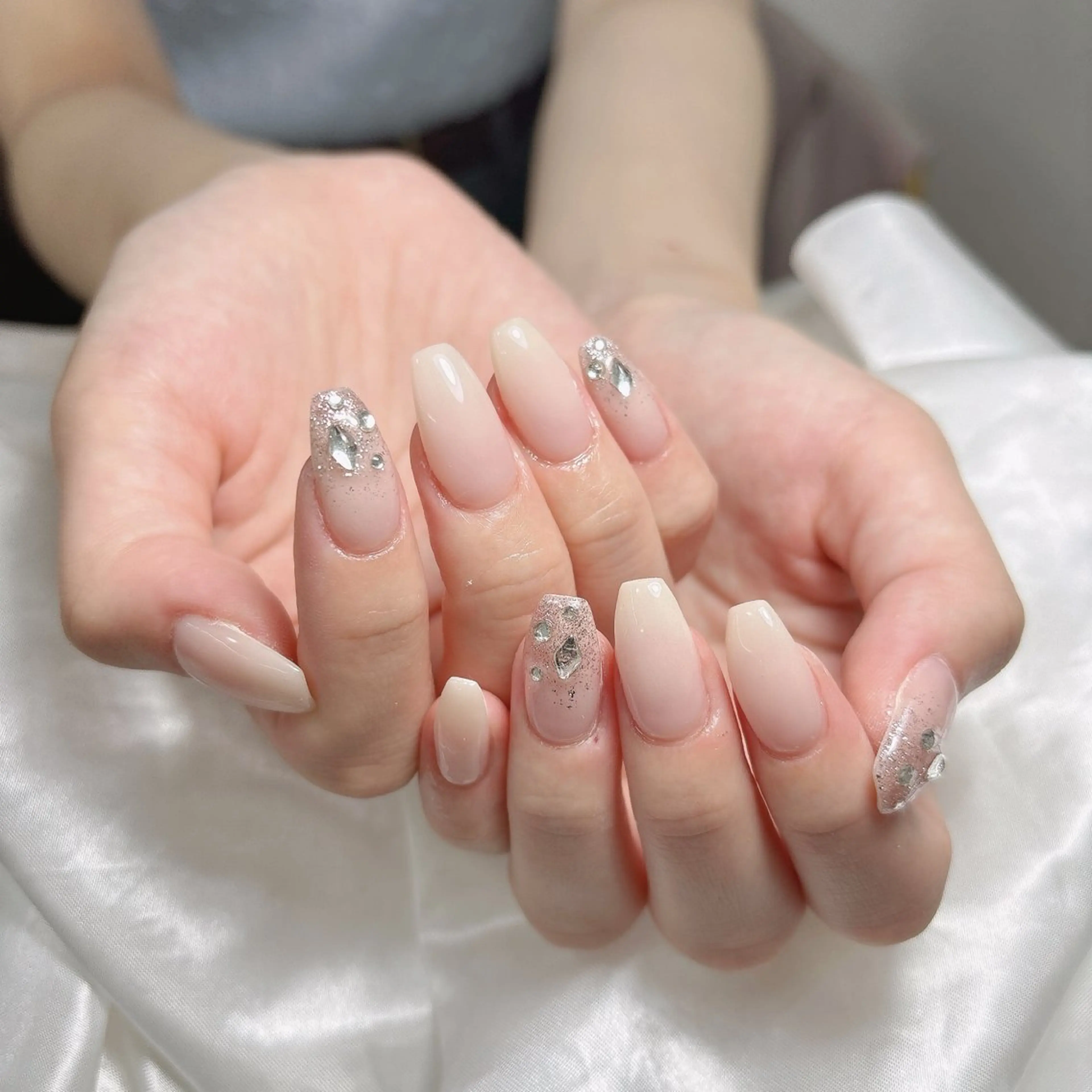 ネイル MOON nailsのネイルデザイン