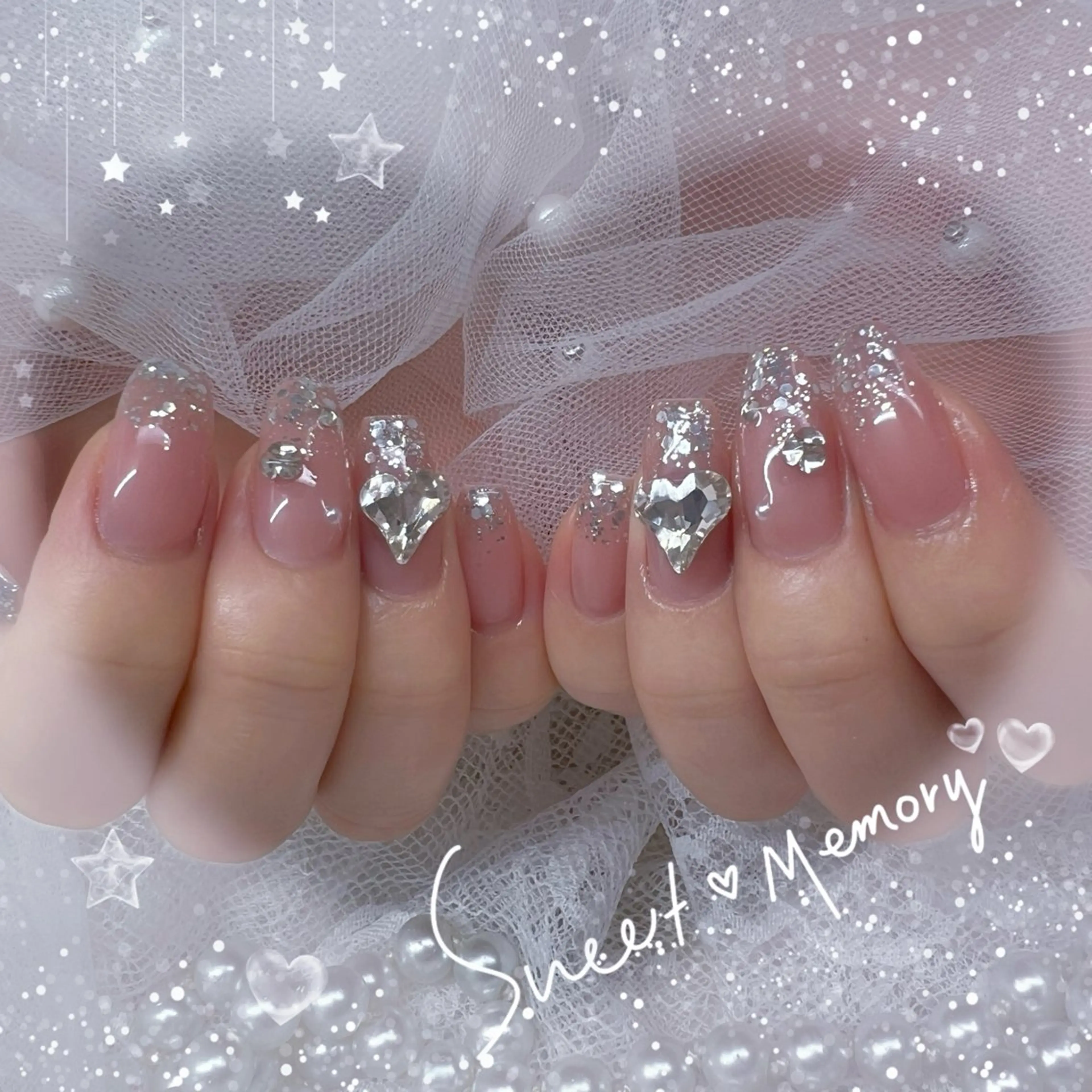 ネイル チークネイル フレンチネイル ガーリー ガラスフレンチ グラデーション ハンドネイル Chill Nailsalonのネイルデザイン