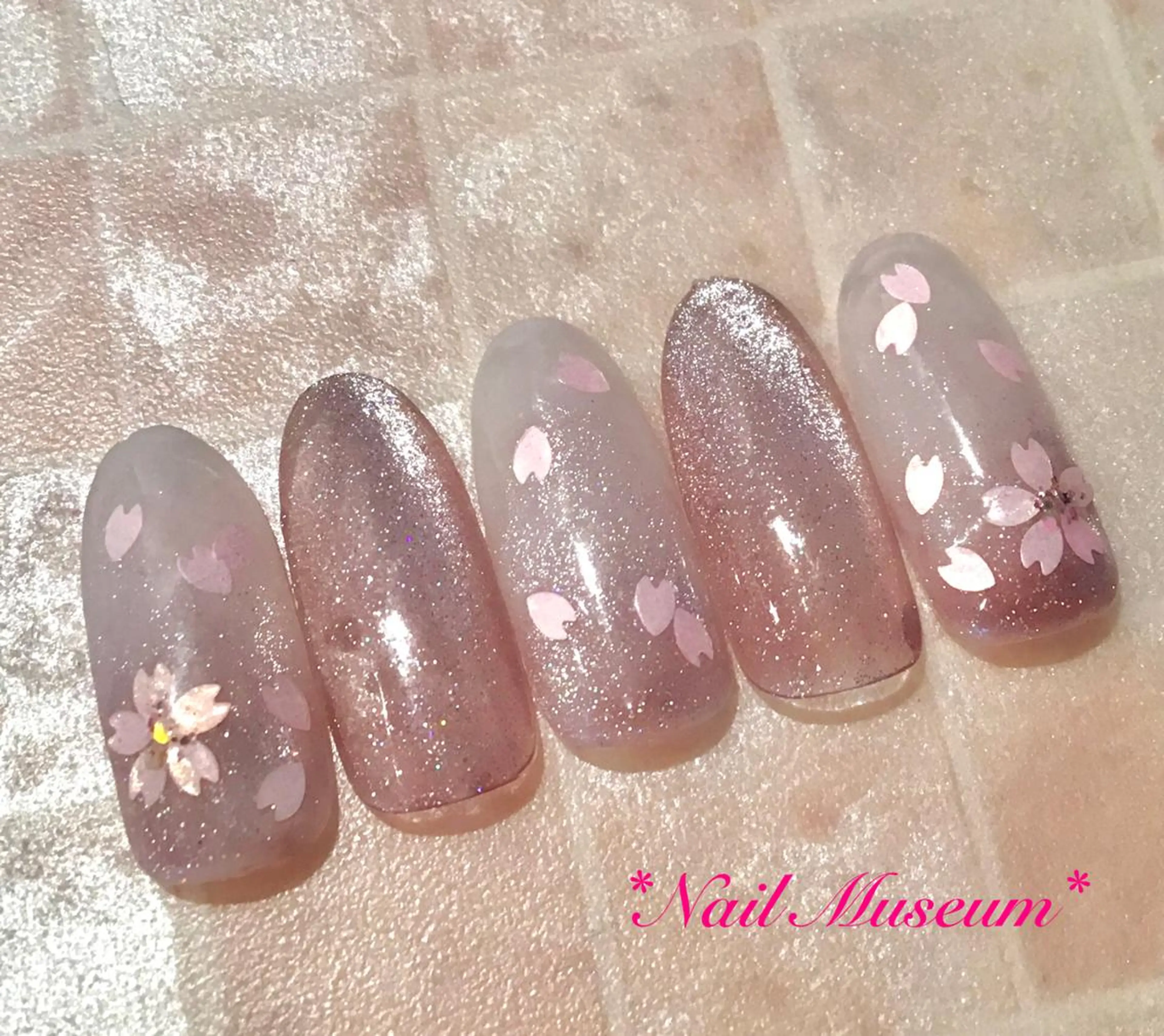 ネイル アートネイル フットネイル フレンチネイル ジェルネイル ハート ハンドネイル マグネットネイル💛 Hayakawaのネイルデザイン