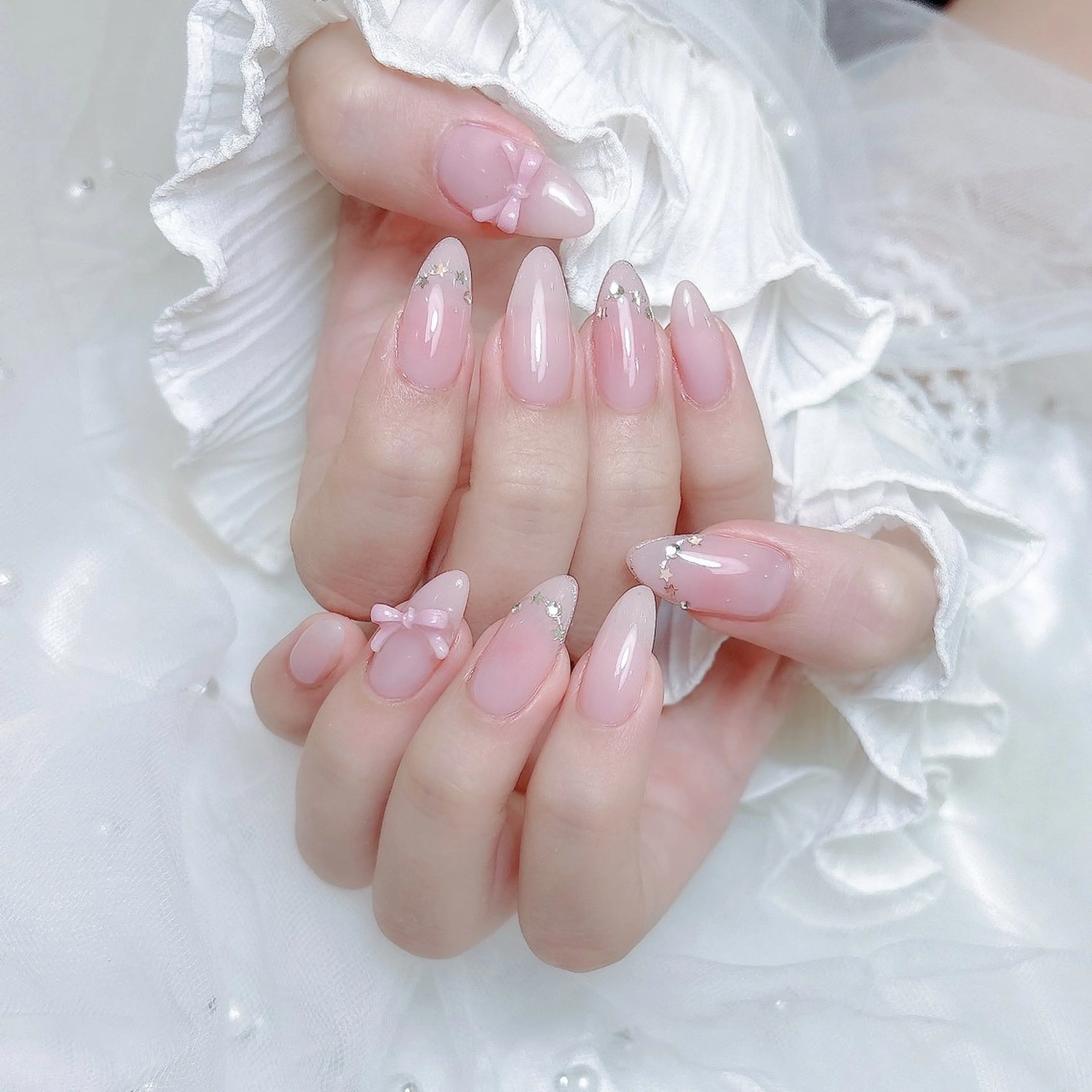 ネイル チークネイル ガーリー エルバイノリコ🤍 小澤パラジェル取扱店のネイルデザイン