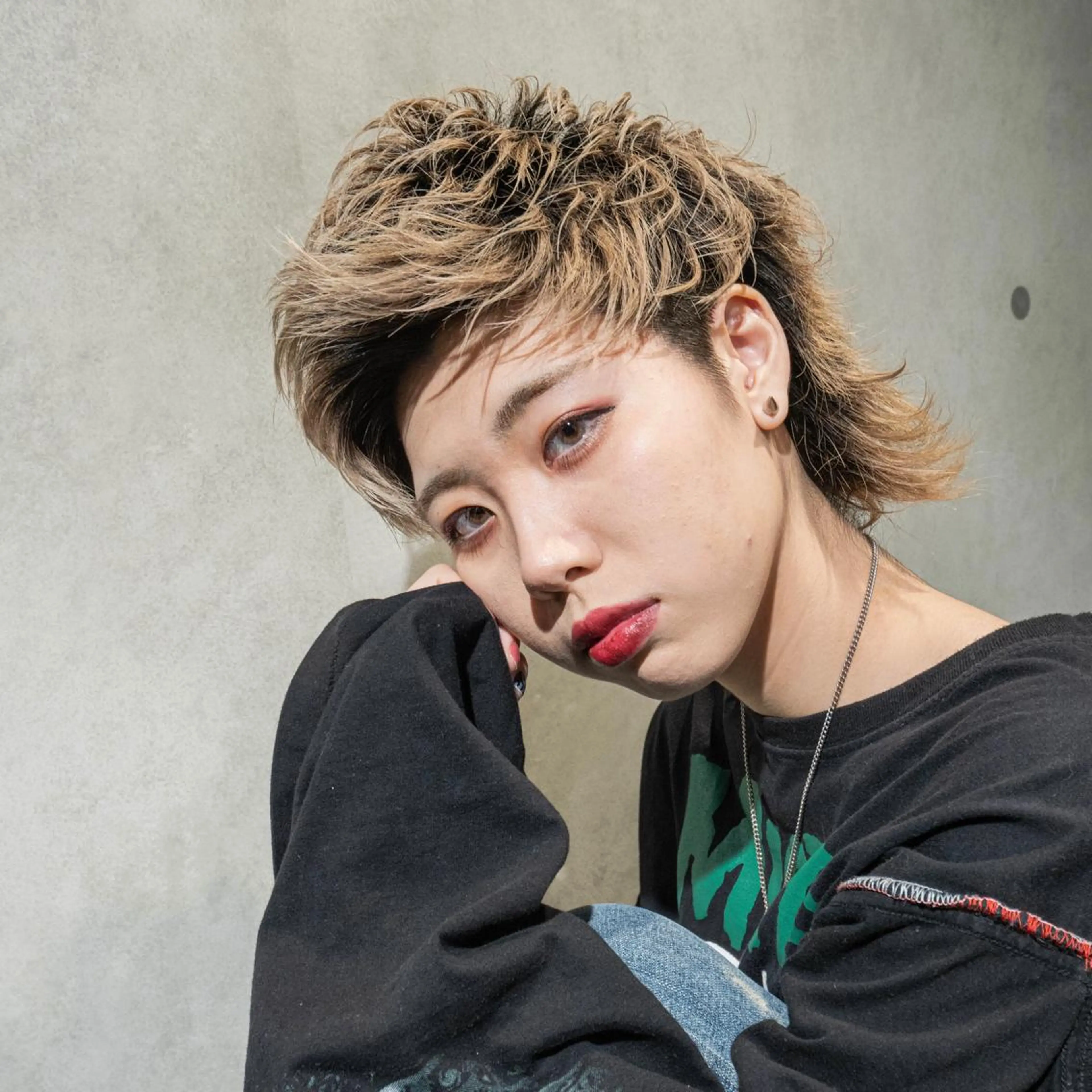 ミディアム カラー パーマ メンズ メンズウルフカット ウルフカット カット ヘアカラー トリートメント 🔥メンズ🔥かっこ いいが正義！代表柿崎のヘアスタイル