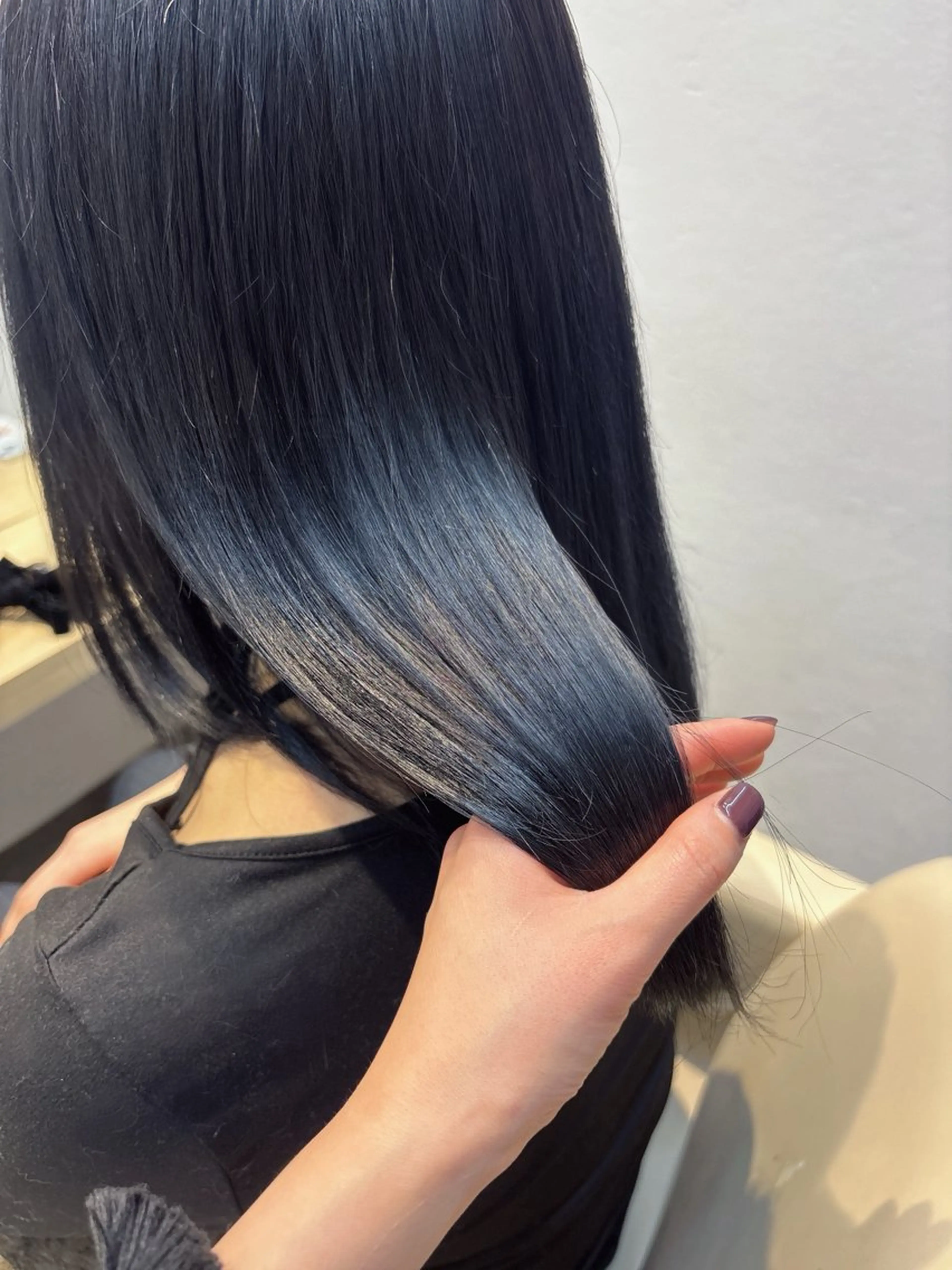 ミディアム カラー 黒髪 ブルーカラー ブルーブラック ヘアカラー 韓国ヘア/透明感 カラー/KANAのヘアスタイル