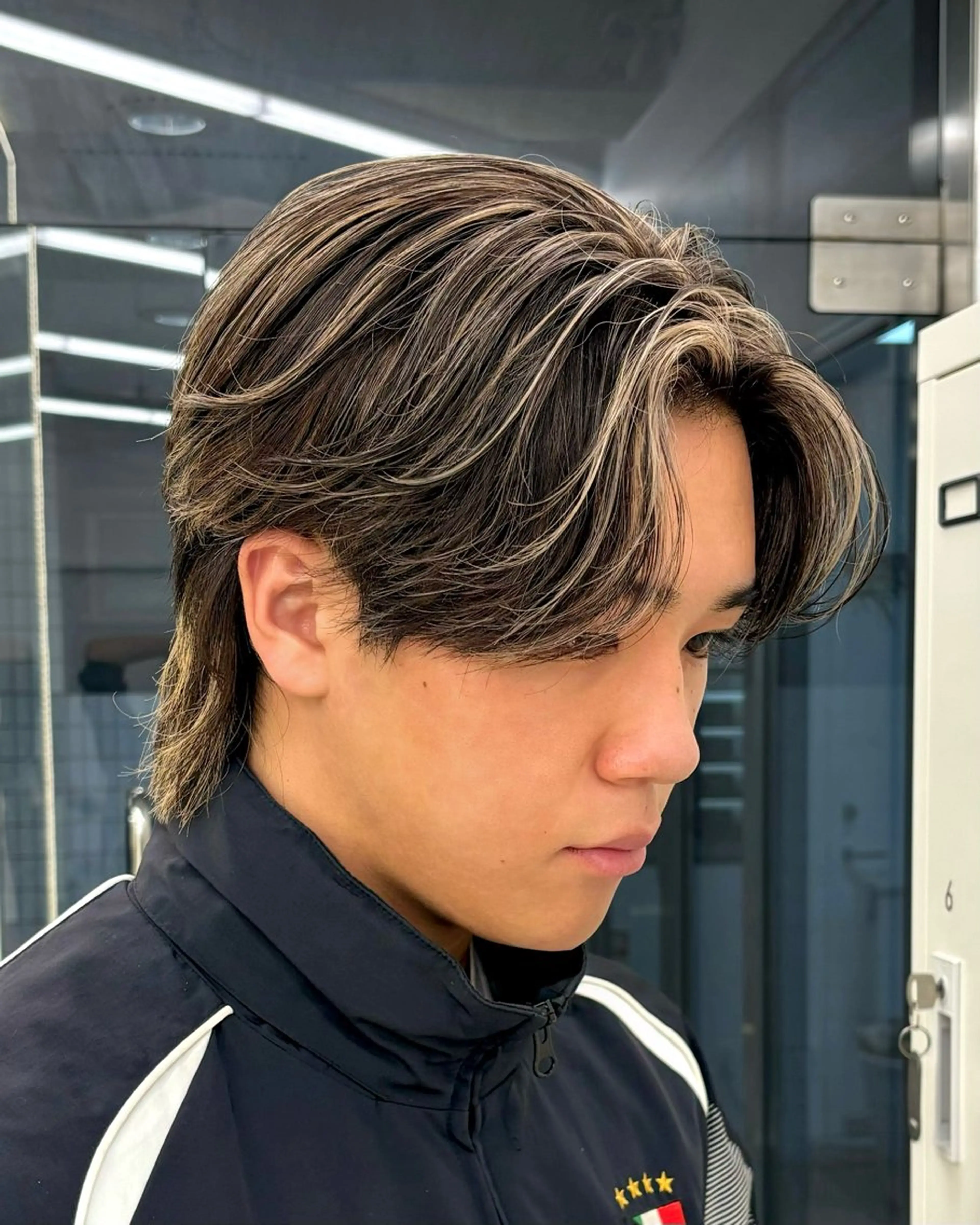 ショート カラー メンズ センターパート メンズハイライト ハイライトカラー ハイライト 森龍馬 メンズ専門美容師のヘアスタイル