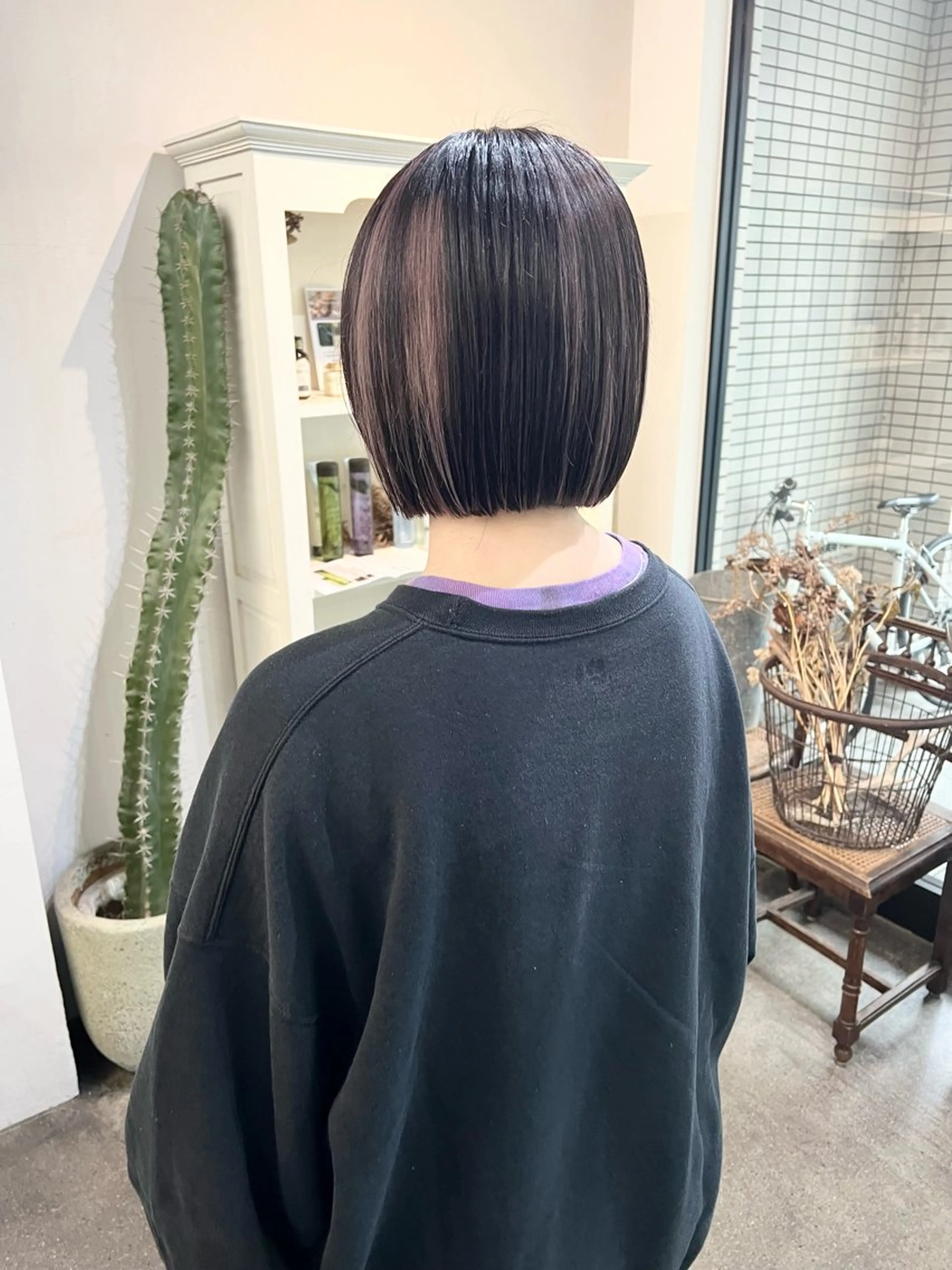 ショート カラー 切りっぱなしボブ ベージュカラー ハイライトカラー インナーカラー ピンクカラー カット ヘアカラー 千葉 郁也のヘアスタイル