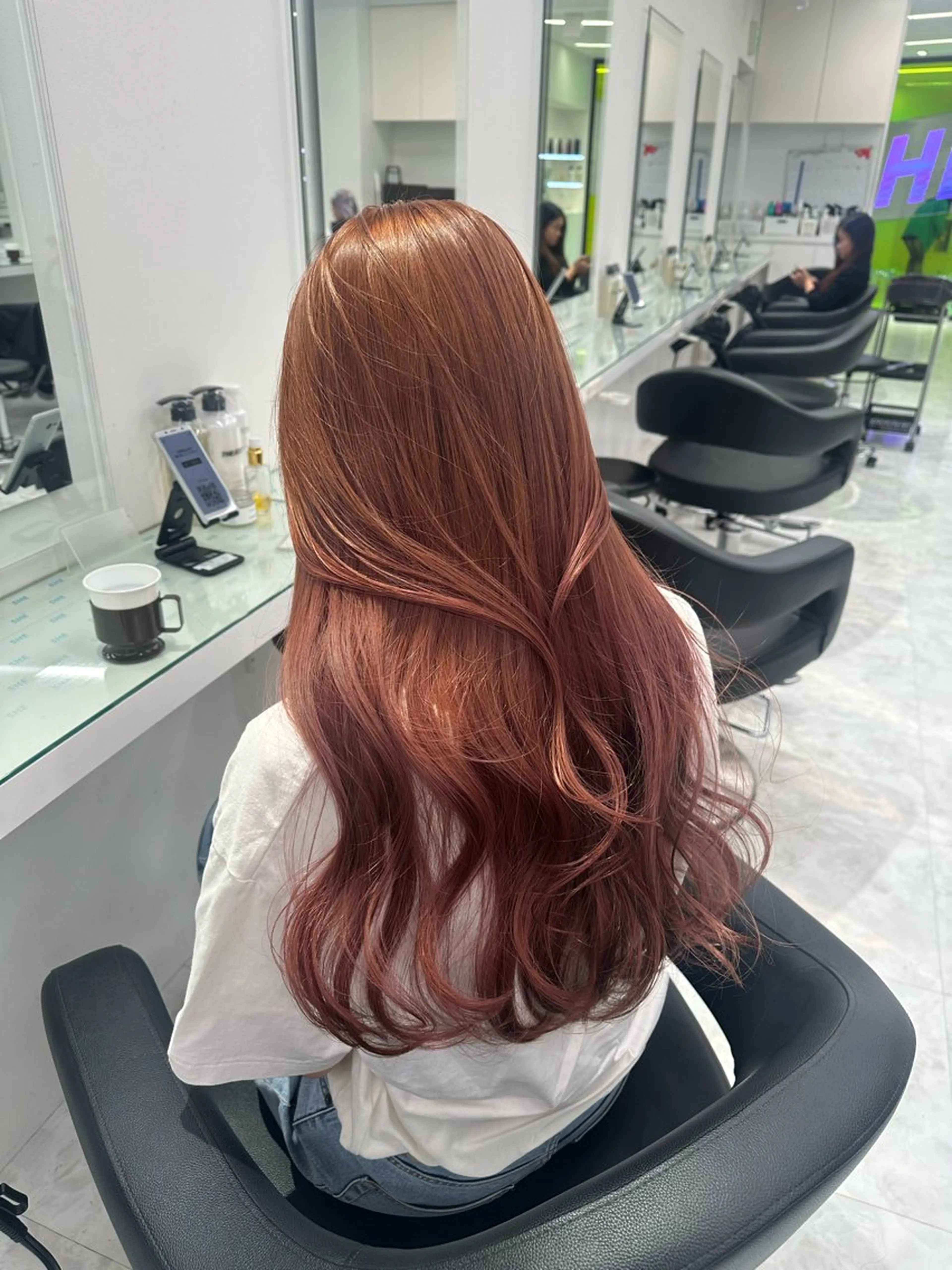 セミロング カラー ヘアカラー トリートメント ヘッドスパ ヘアセット ❄最強かわいいカラー ❄️MINA❄️のヘアスタイル