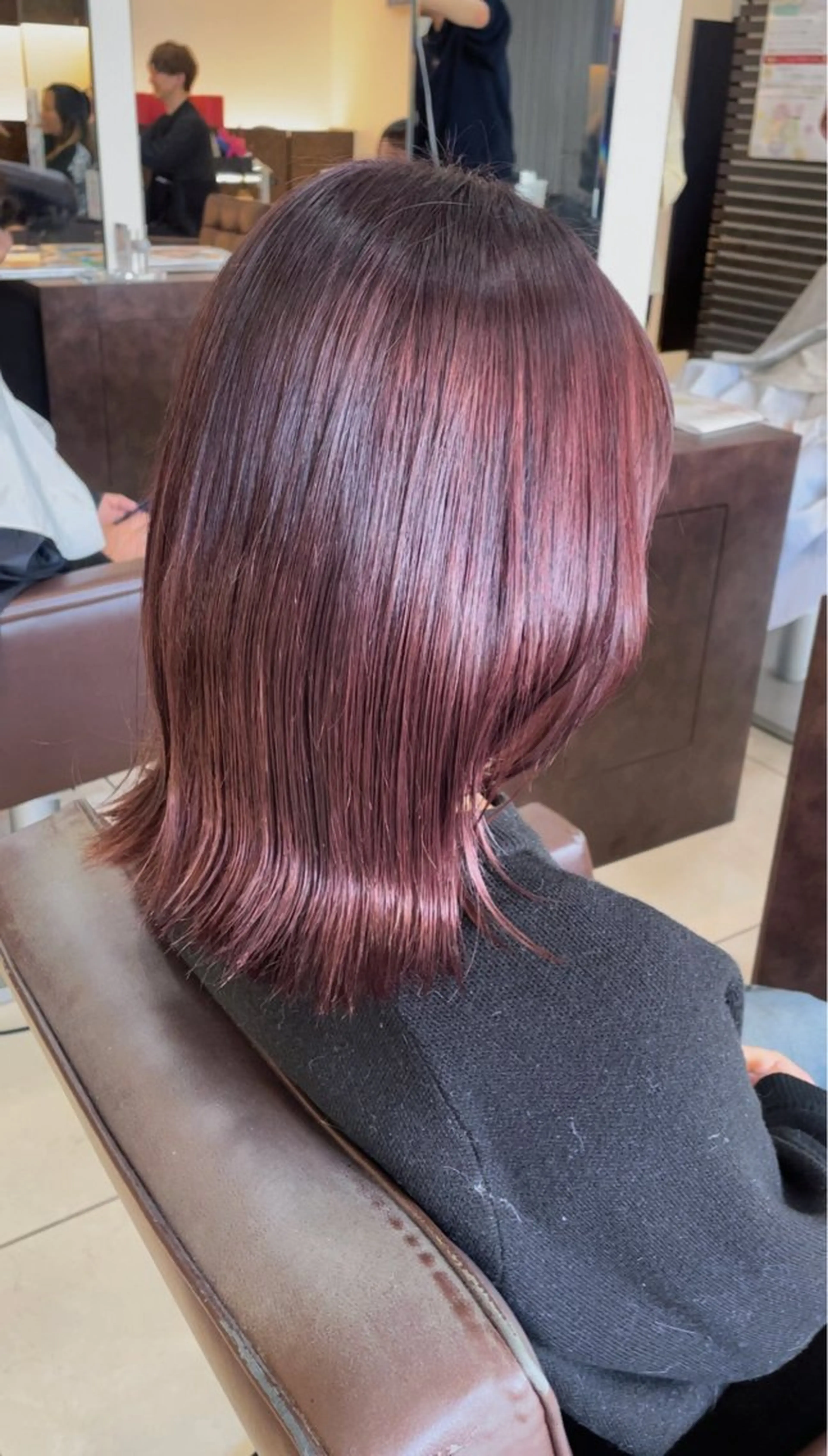 ミディアム カラー ヘアカラー 🤎韓国ヘア ベージュ まゆか🤎のヘアスタイル