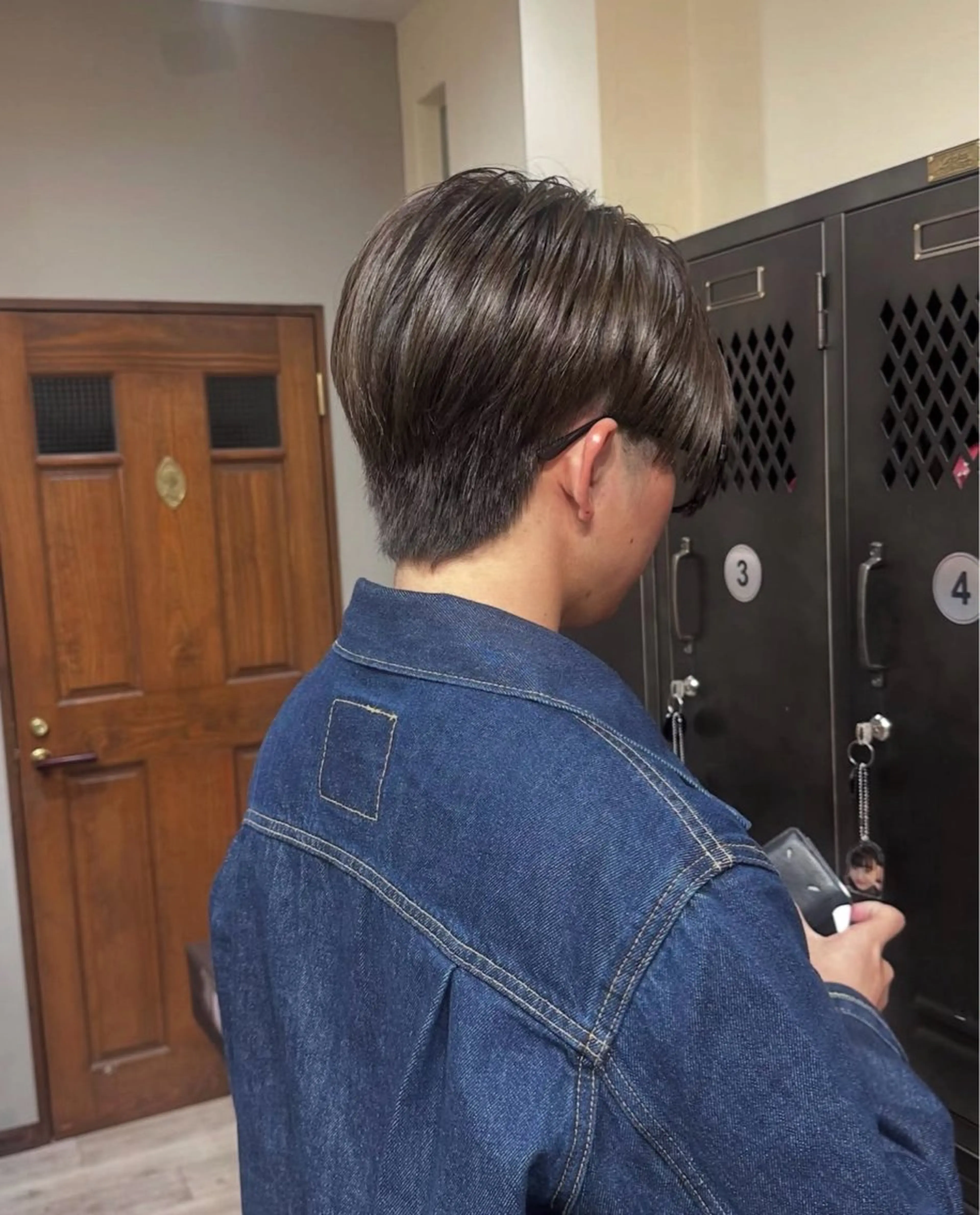 ショート カラー 須山 和香のヘアスタイル