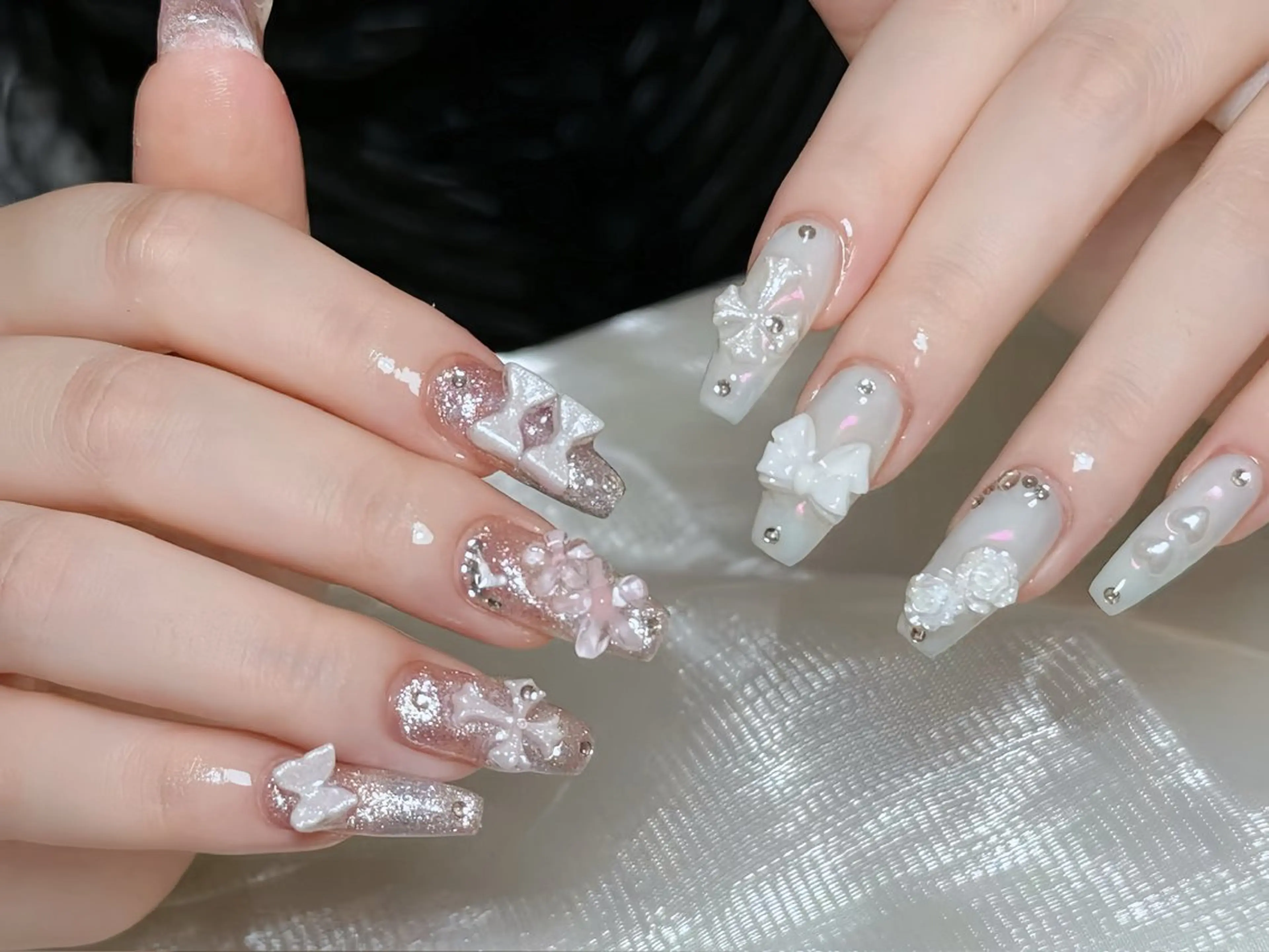 ネイル 長さ出し フレンチネイル グラデーション マグネットネイル マグネットフレンチ ハンドネイル ハンドケア ⭐️Syu Rei⭐️のネイルデザイン