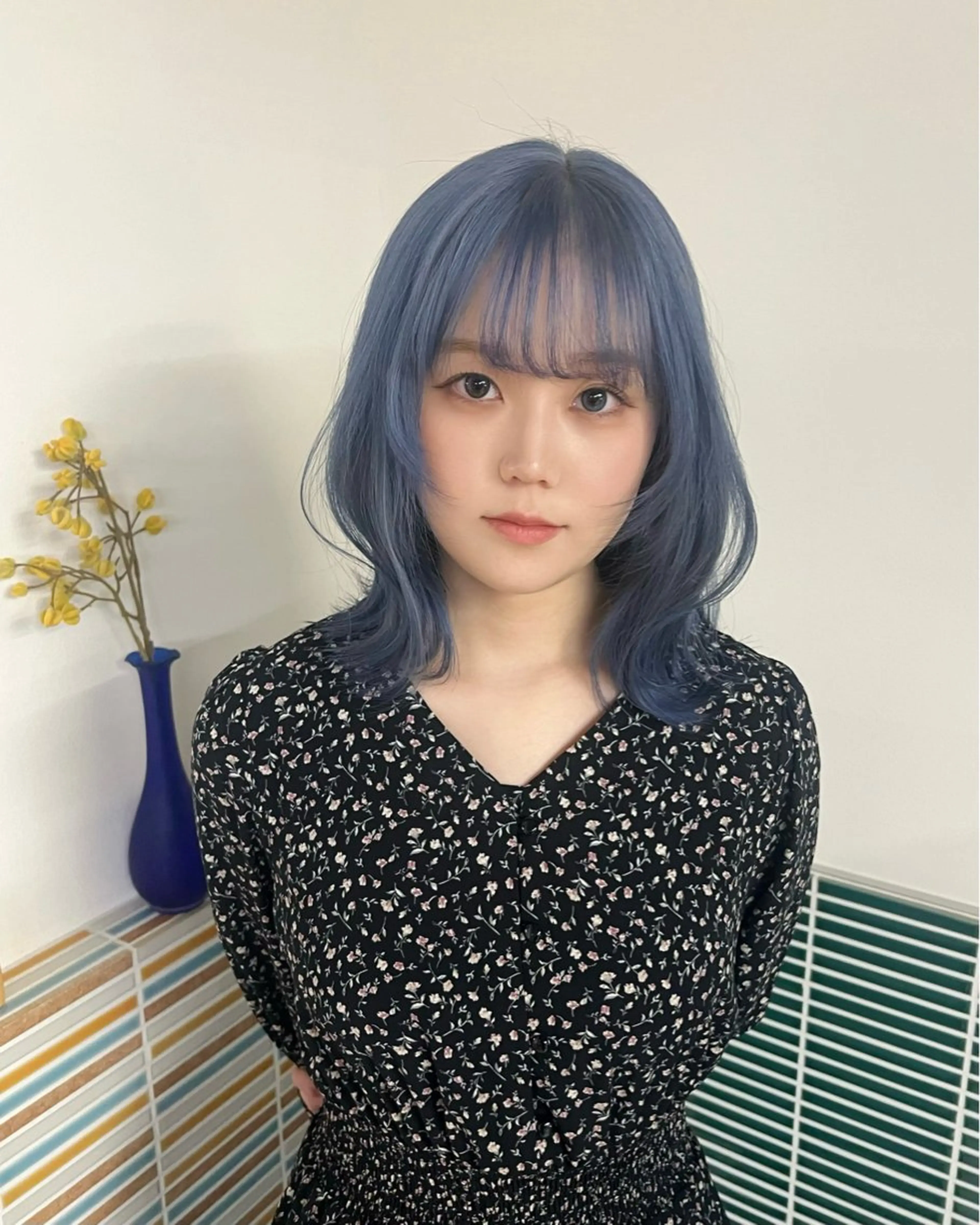 ミディアム カラー ヘアアレンジ ヘアカラー ハイトーンカラー /梅田/みほのヘアスタイル