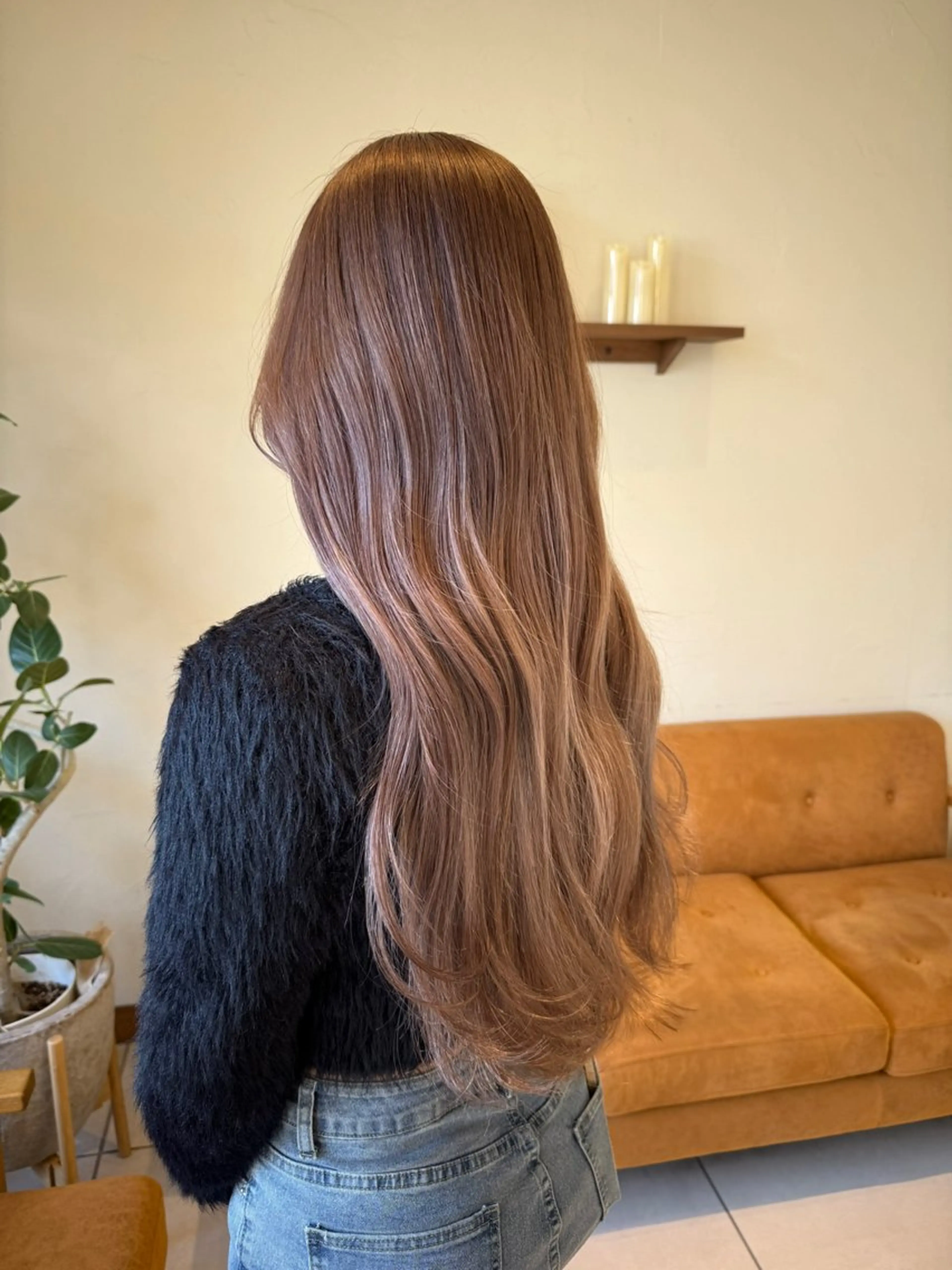 高校卒業した子限定【黒髪卒業式🎓】ダブルカラー＋トリートメントの写真