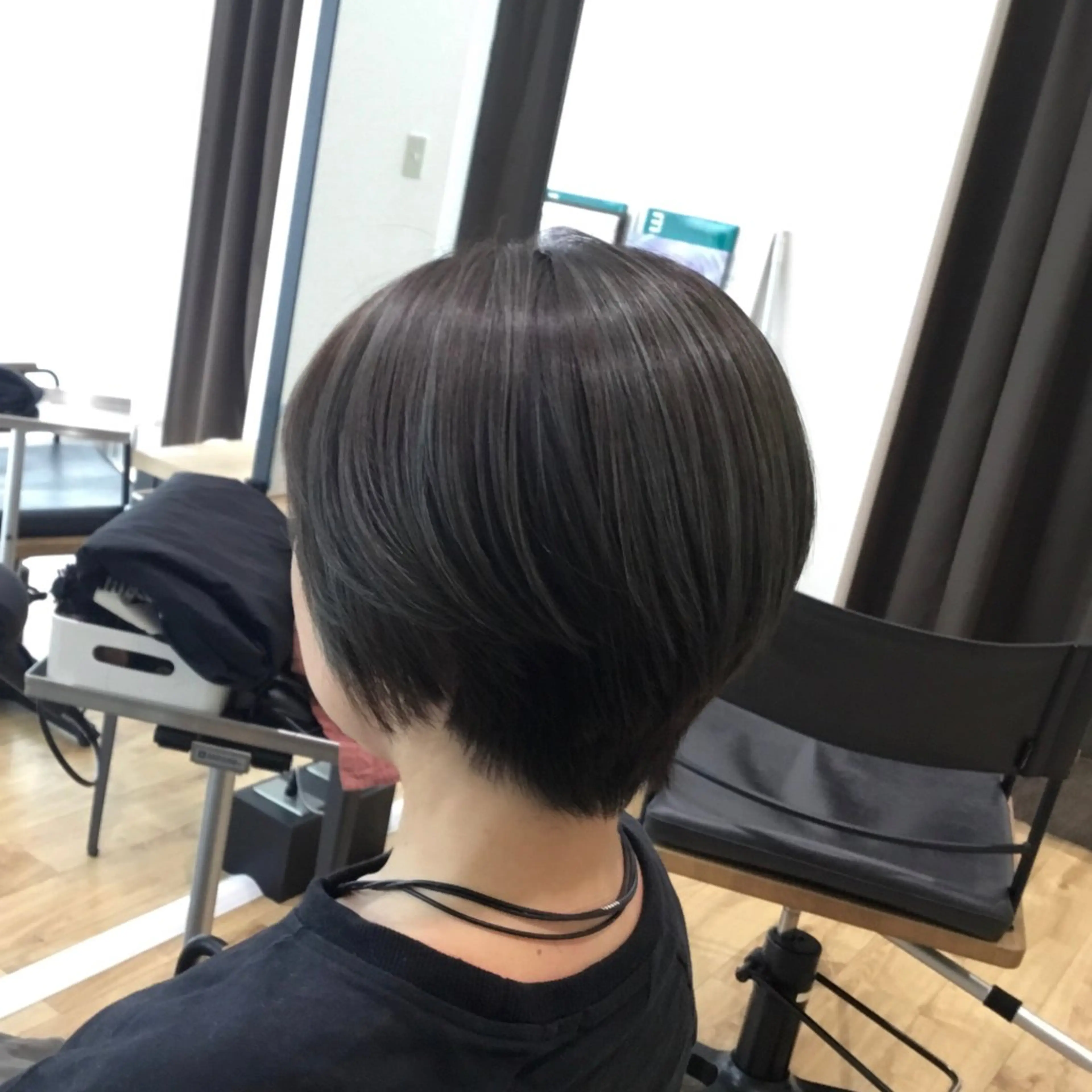 ショート カラー 滝口 瑞季のヘアスタイル