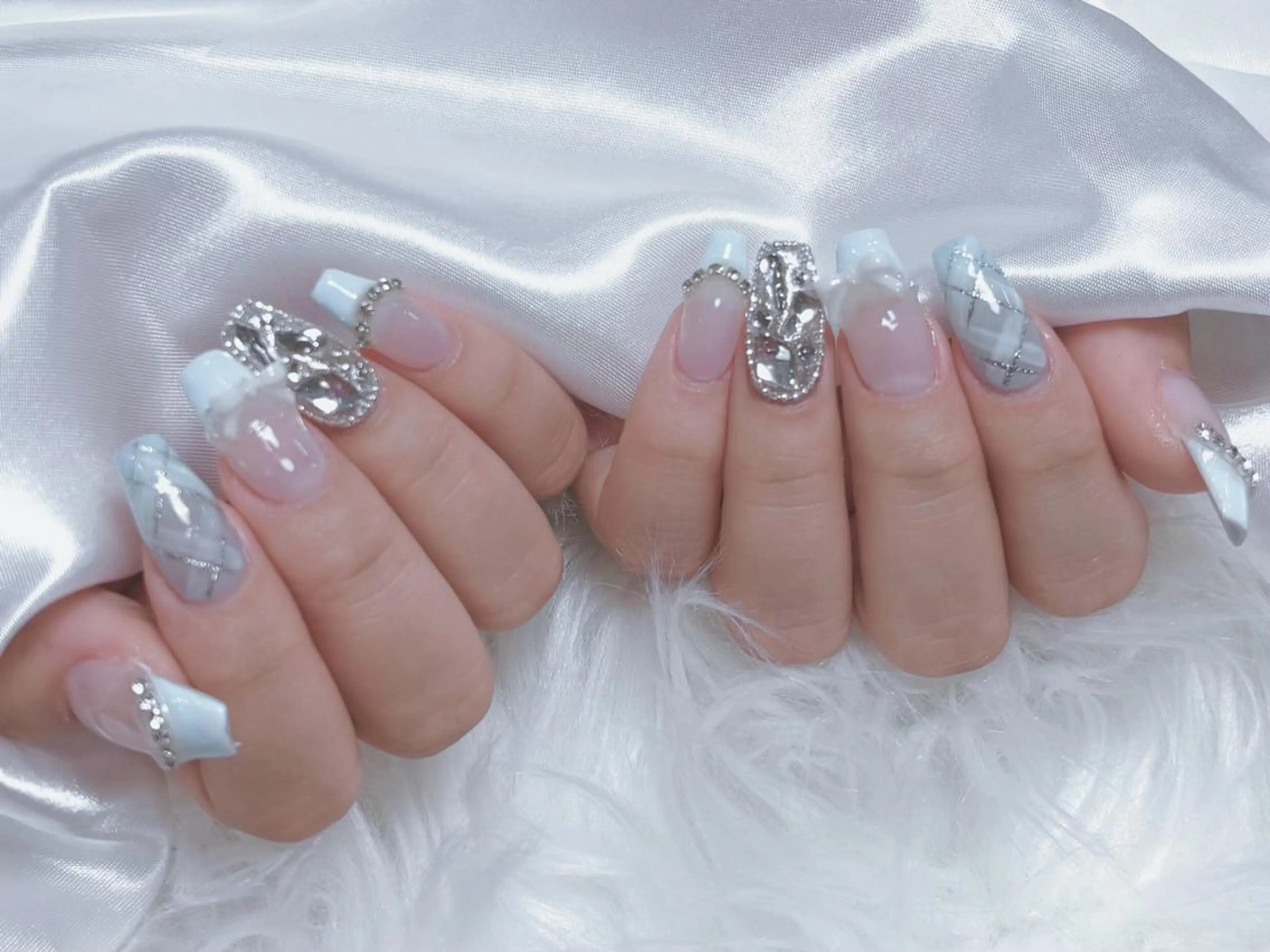 ネイル 長さ出し グラデーション 卒業式 キラキラネイル マグネットネイル Emi🌸Belle Nail Salonのネイルデザイン