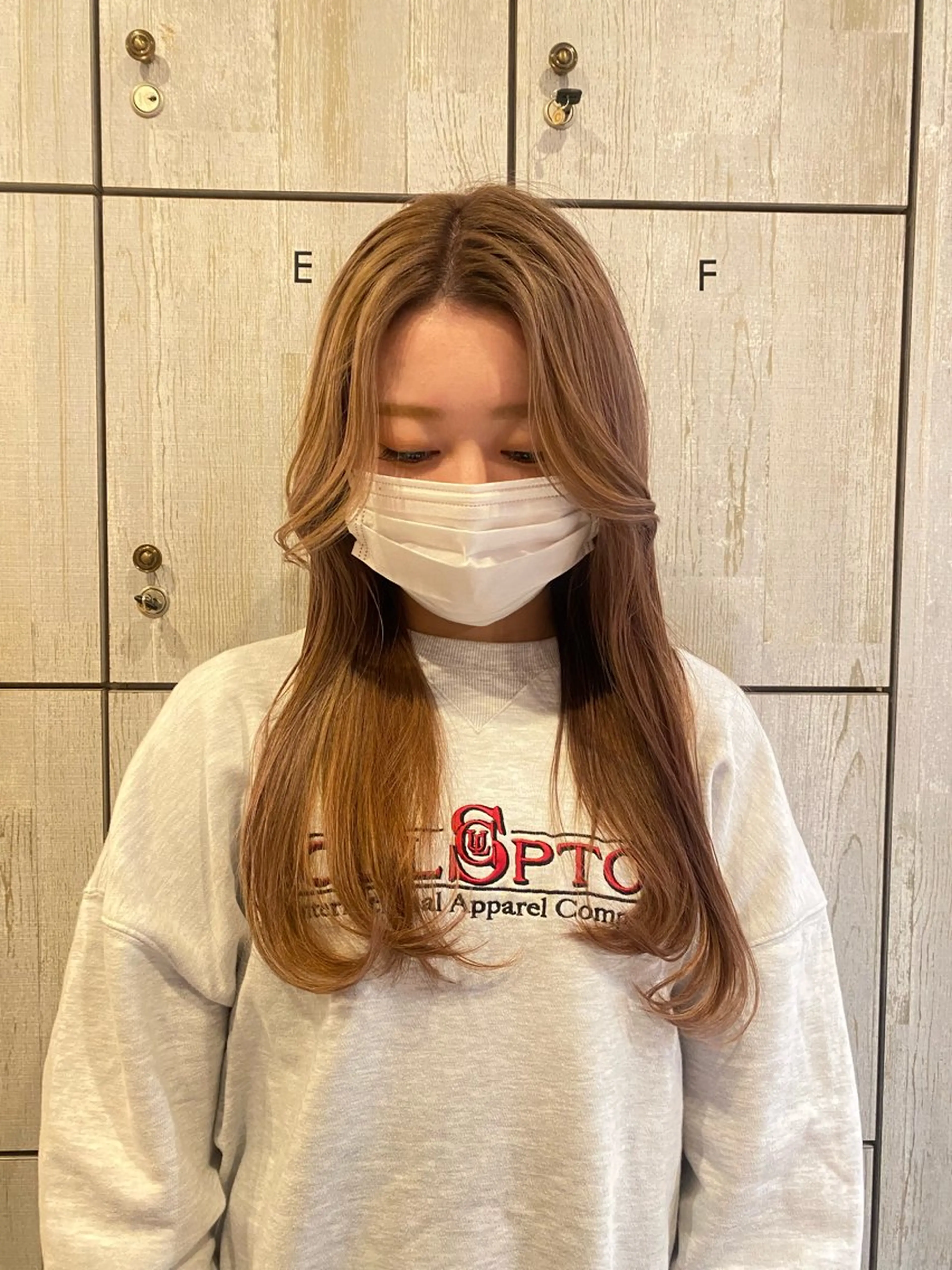 ロング カラー ブリーチ ケアブリーチ ハイトーンカラー 韓国風ヘア ロング 似合わせレイヤー/ Wカラー🧸こころのヘアスタイル