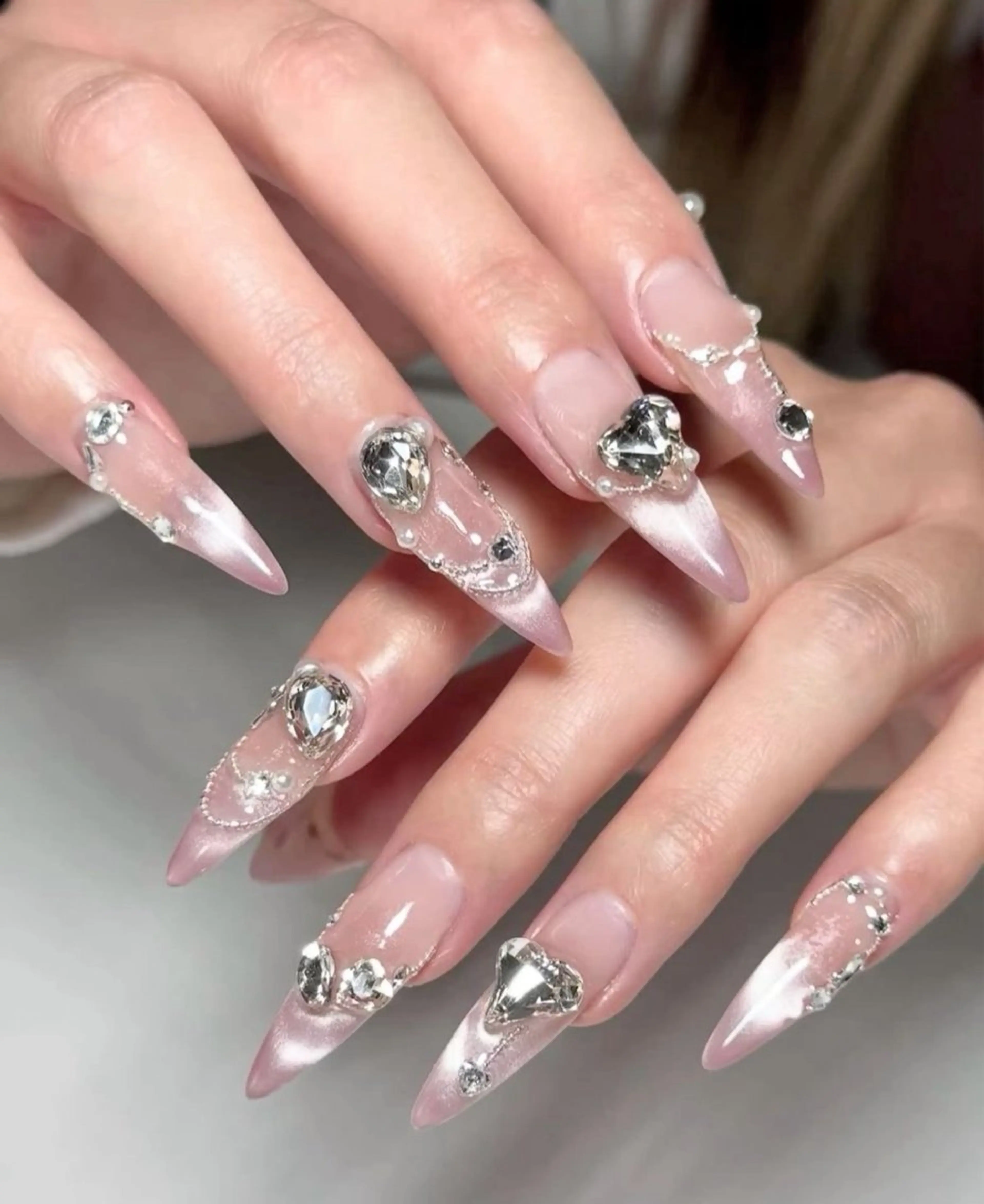 ネイル フラワーネイル フレンチネイル ジェルネイル ガーリー グラデーション ハンドネイル AIN Nailのネイルデザイン