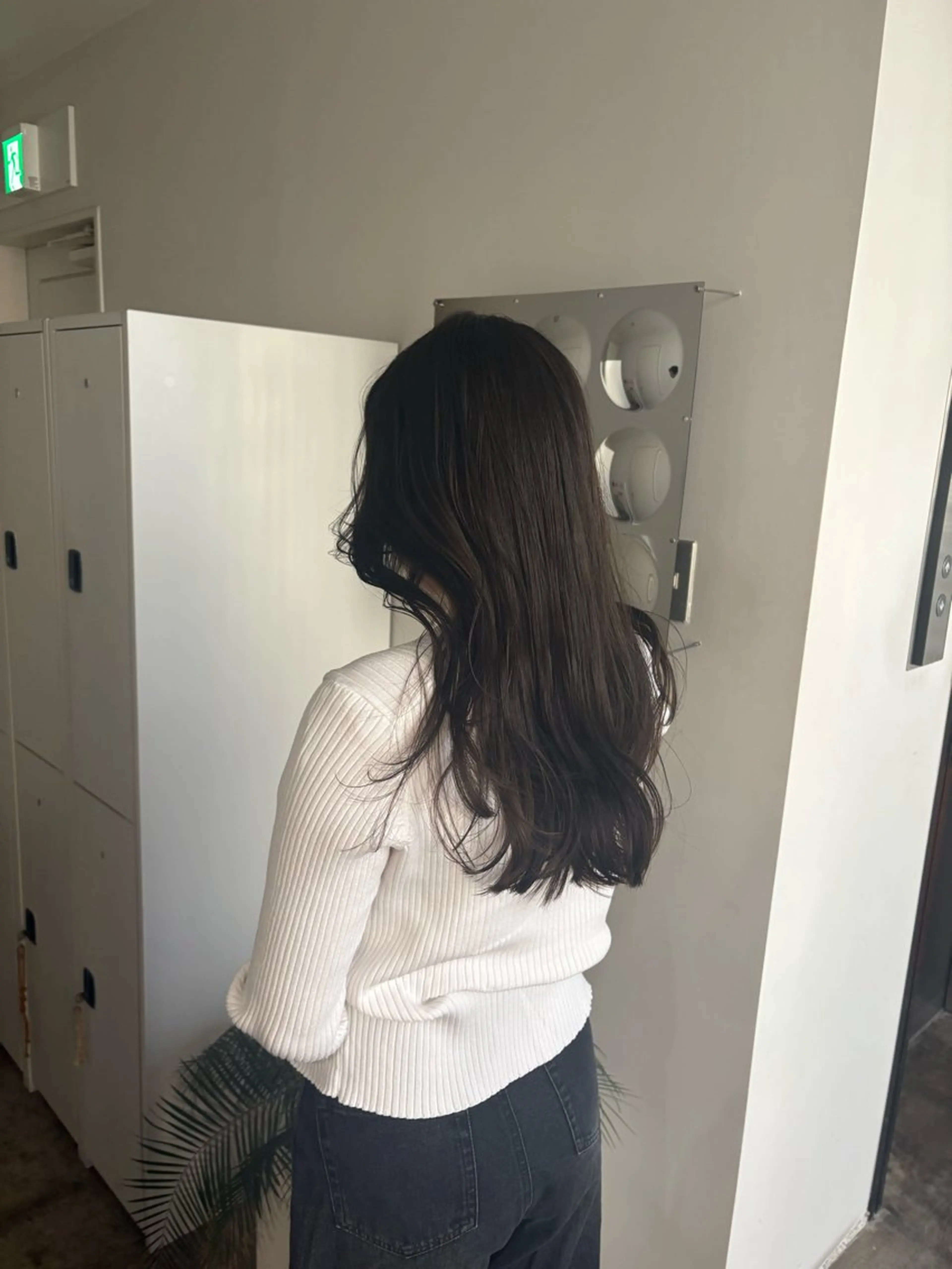 ロング カラー グレージュ オリーブグレージュ オリーブグレー 髪質改善/レイヤー/ 大阪/ヨシノヒメカのヘアスタイル