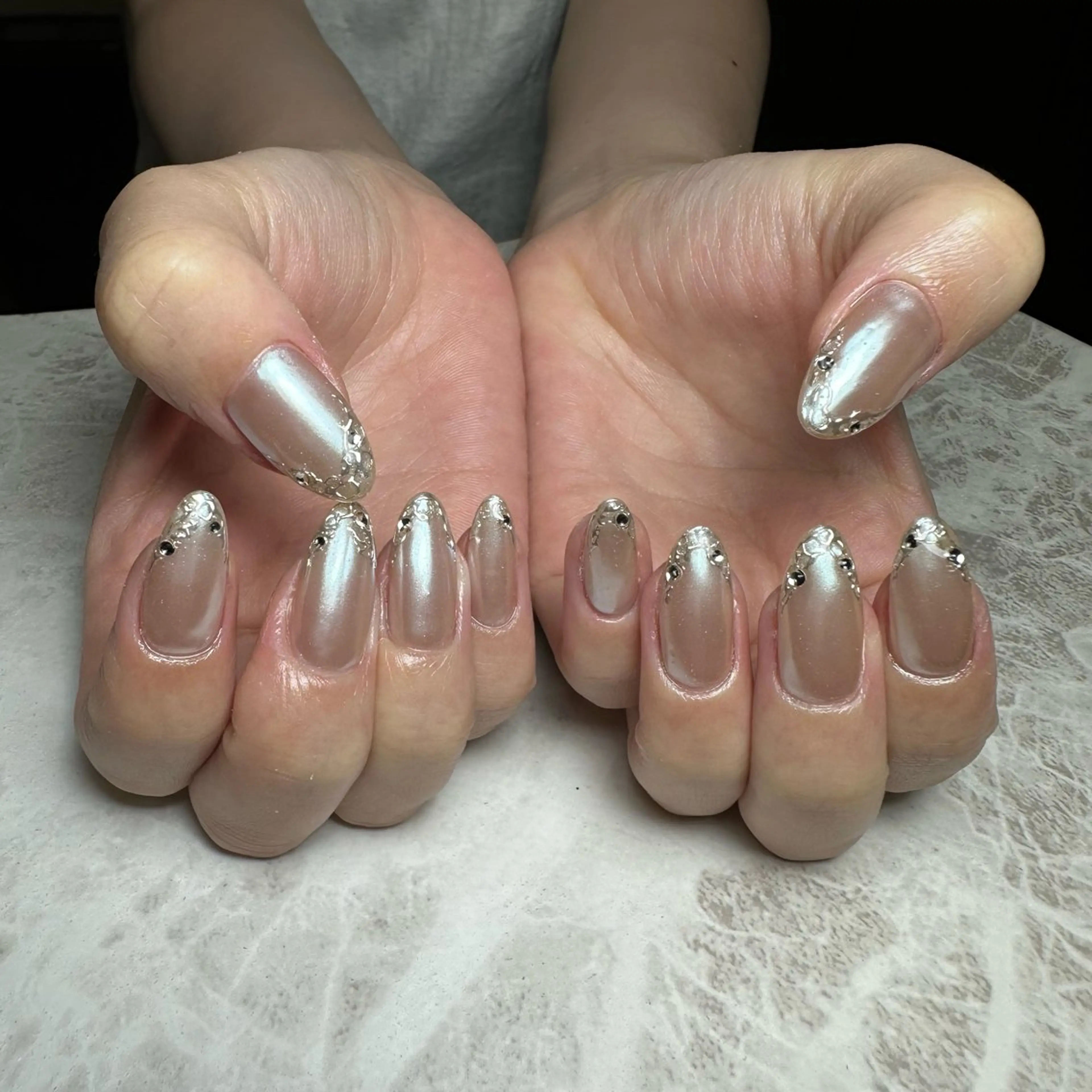 ネイル 里見 麗のネイルデザイン