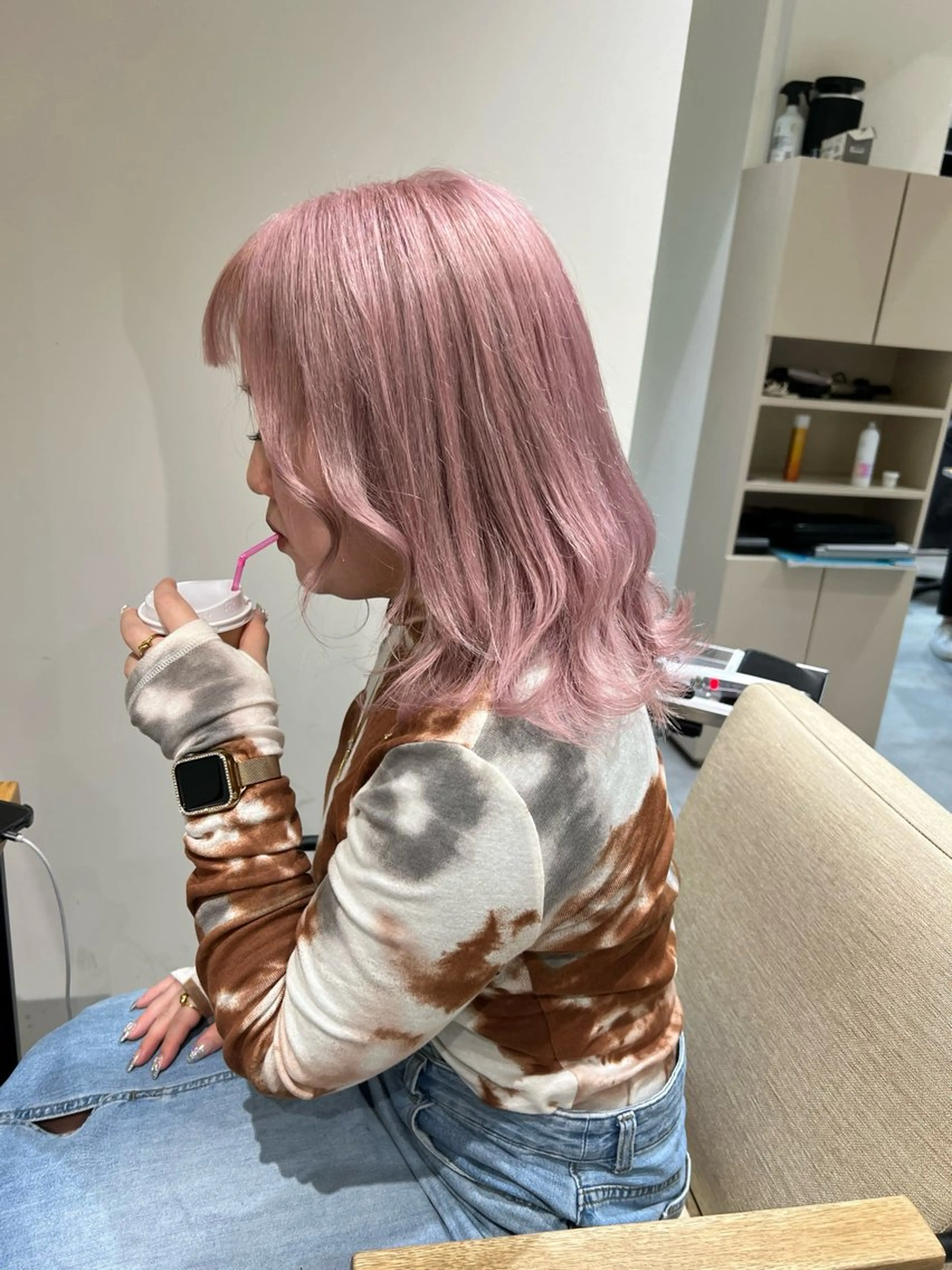 セミロング デザイン🥇複雑履歴 ハイトーン特化のヘアスタイル