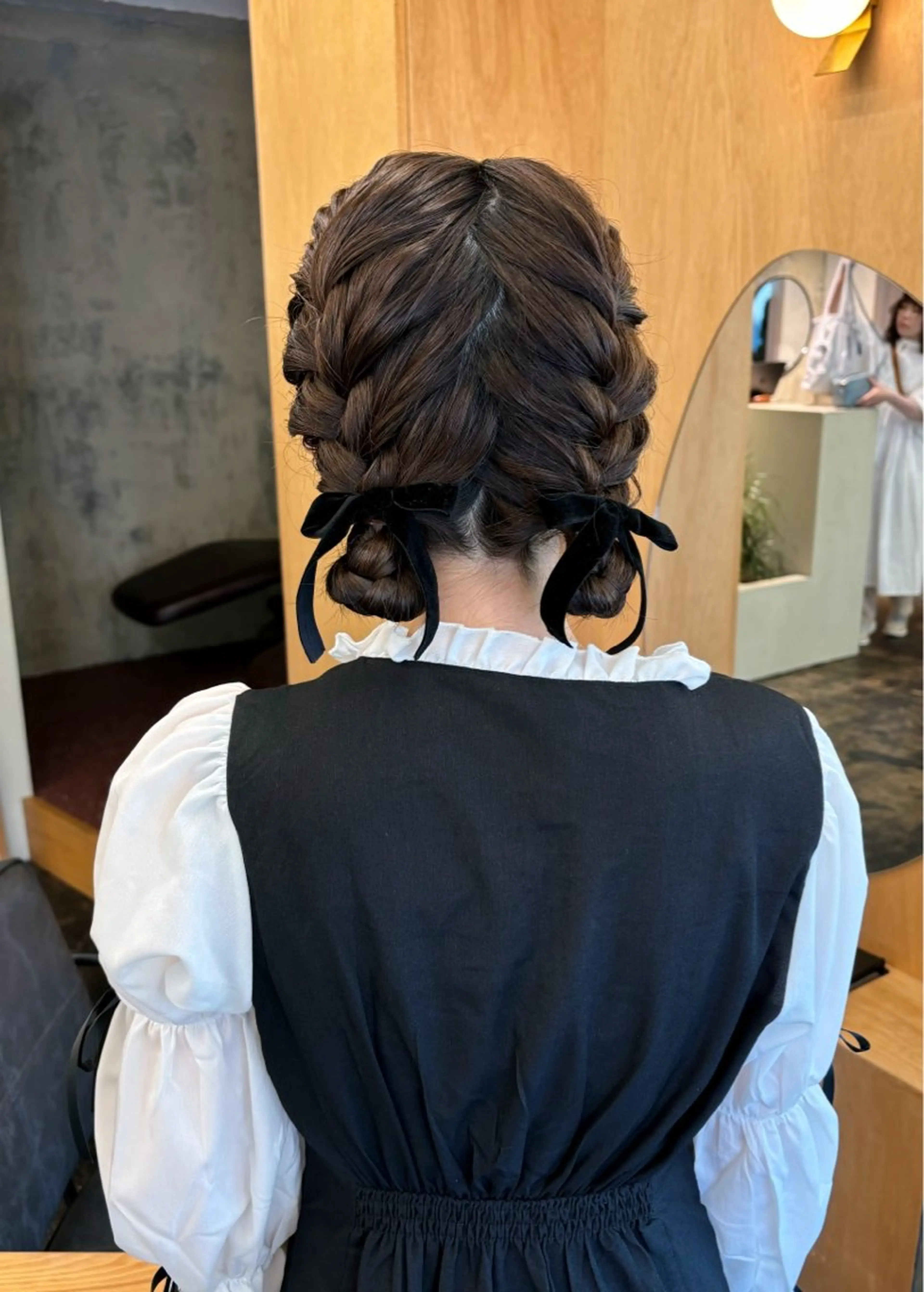 ミディアム ヘアアレンジ ヘアセット 西山 紗耶香🪽 透明感カラー/ボブのヘアスタイル