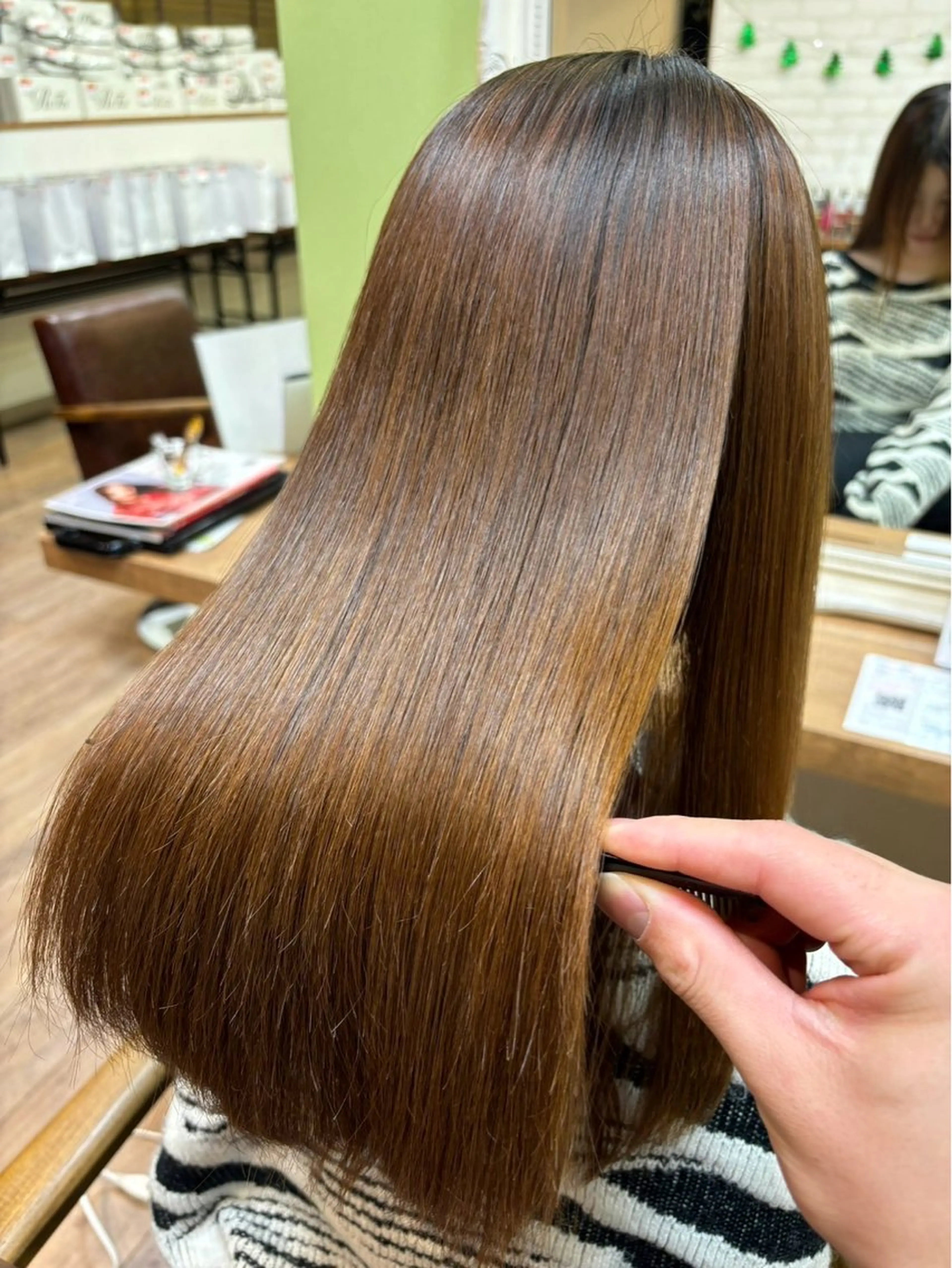 ロング 髪質改善 縮毛矯正 常藤 留佳のヘアスタイル