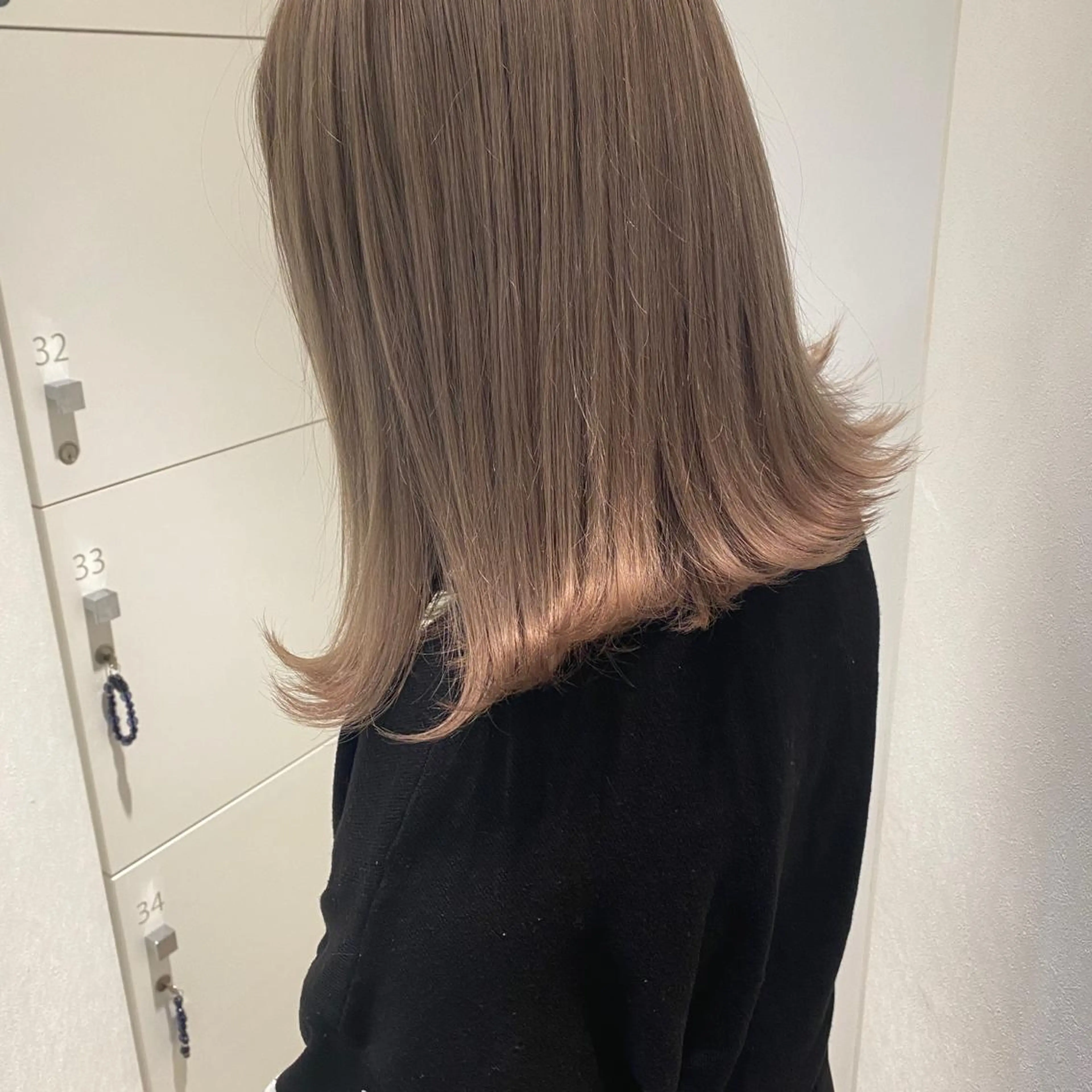 ミディアム カラー ヘアアレンジ ヘアカラー トリートメント 川上 麻梨阿のヘアスタイル