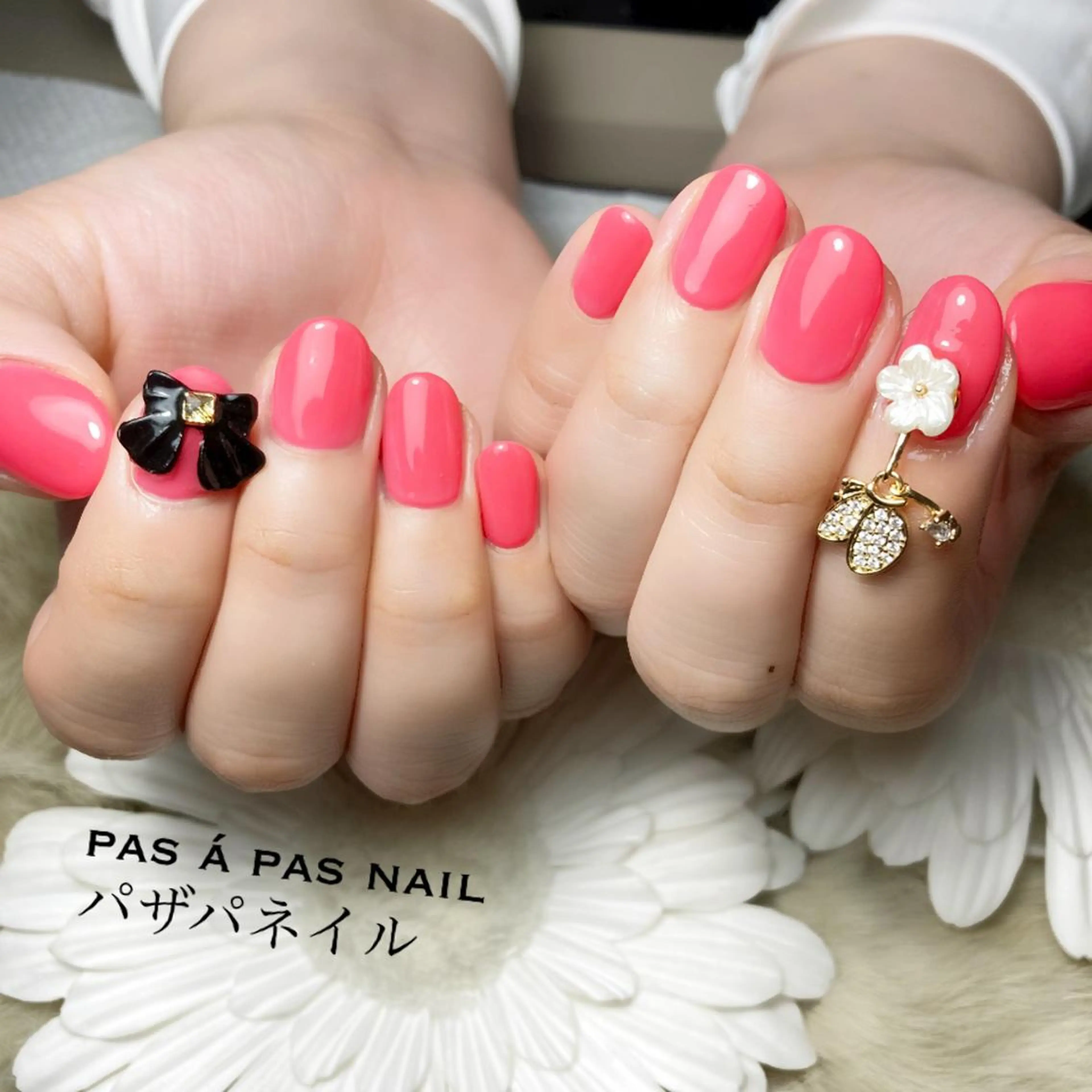 ショート ネイル Yakko pas á pasのネイルデザイン