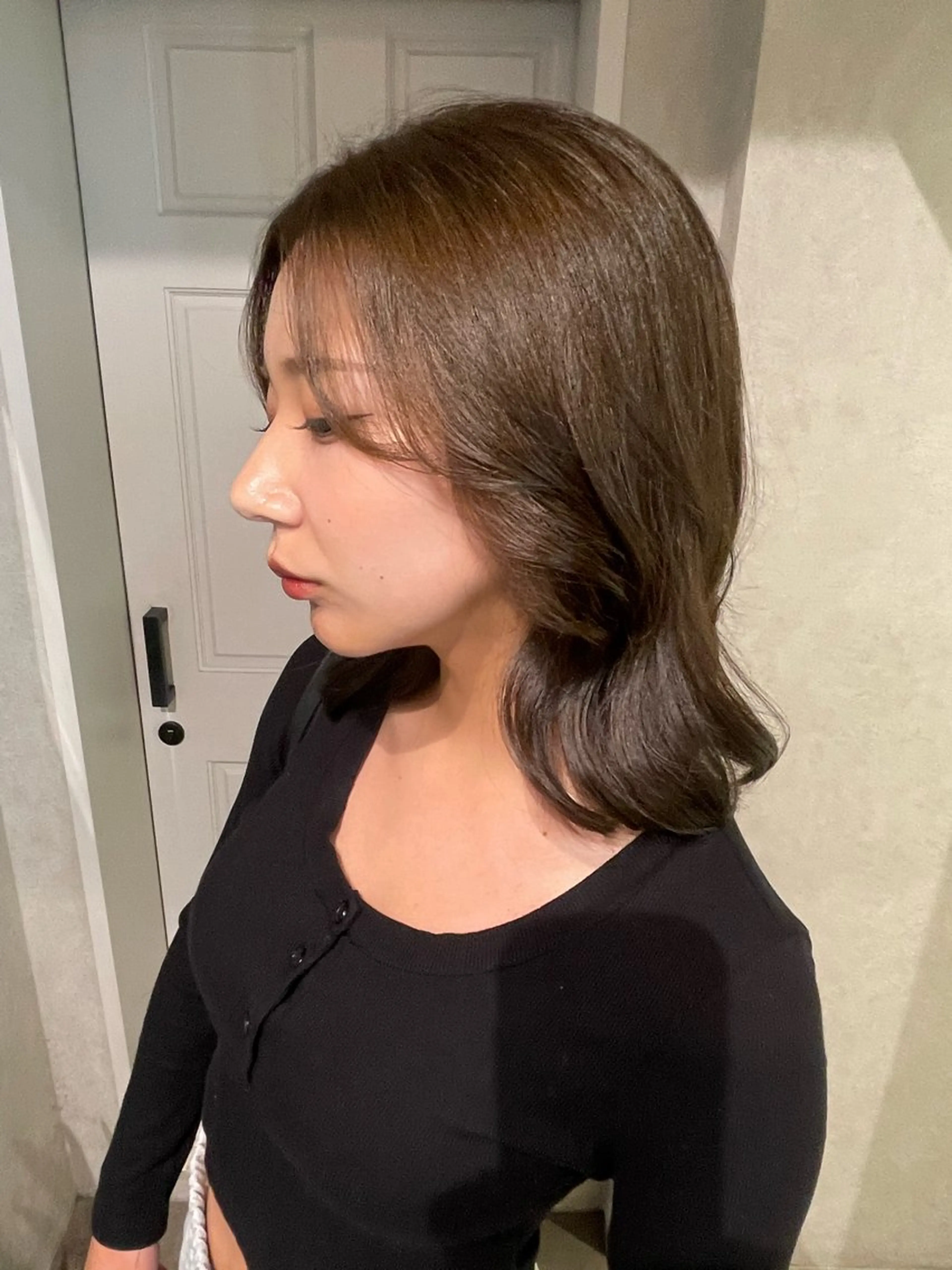 ミディアム カラー ブリーチ ブリーチなしカラー オリーブカラー ヘアカラー ナチュラル透明感🌱 小山美樹子のヘアスタイル