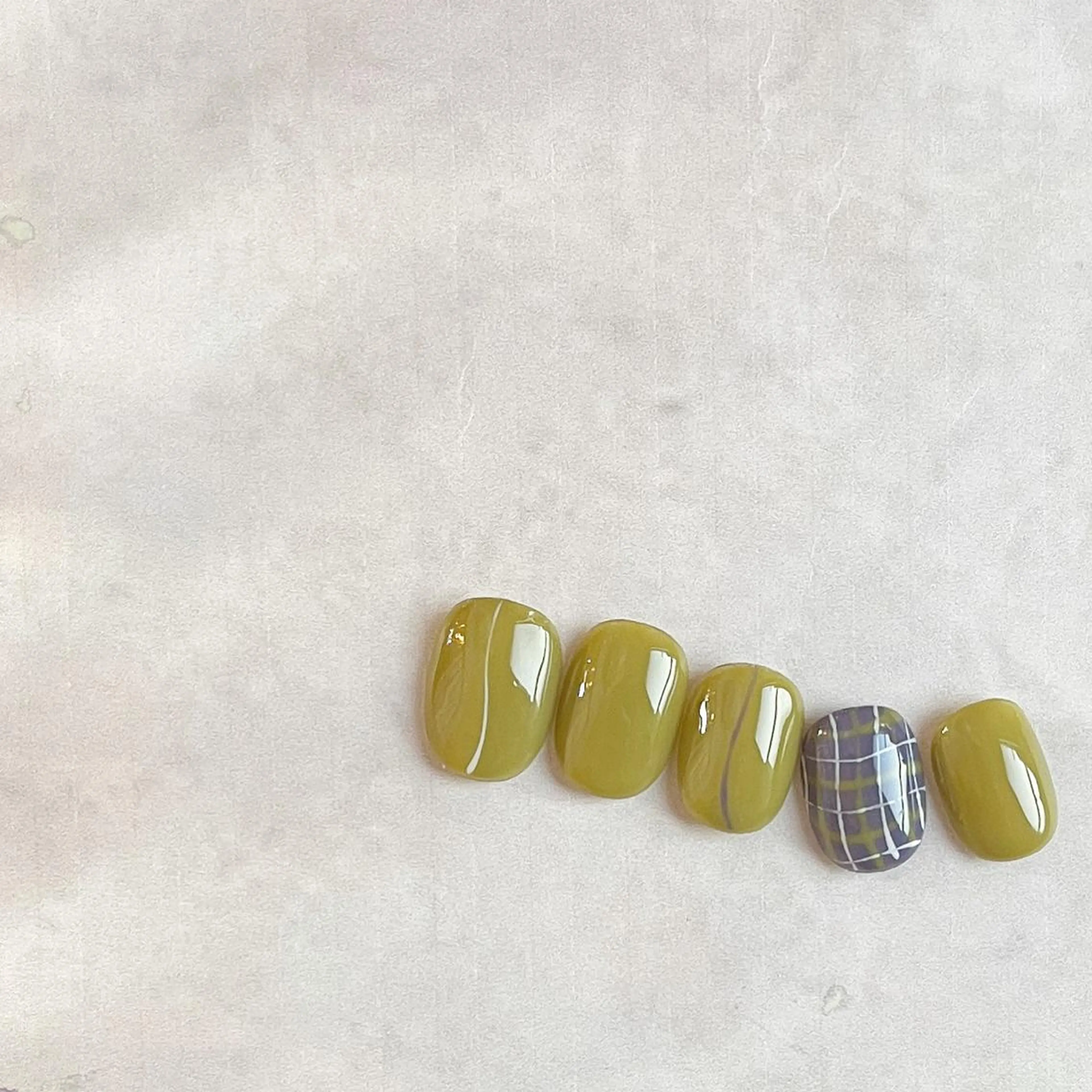 ネイル フリーランス¨̮⃝ ネイリストOKADAのネイルデザイン