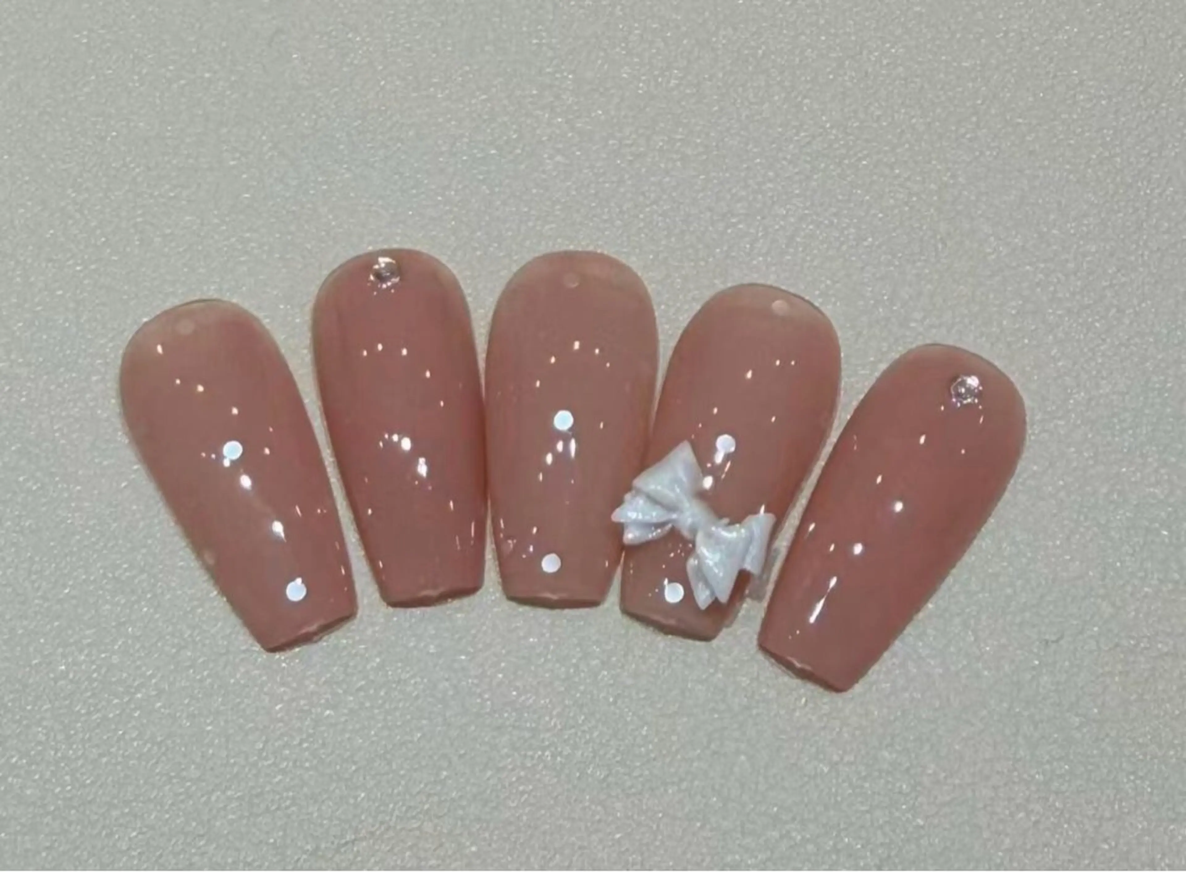 ネイル ハンドネイル CHERIR Emiのネイルデザイン