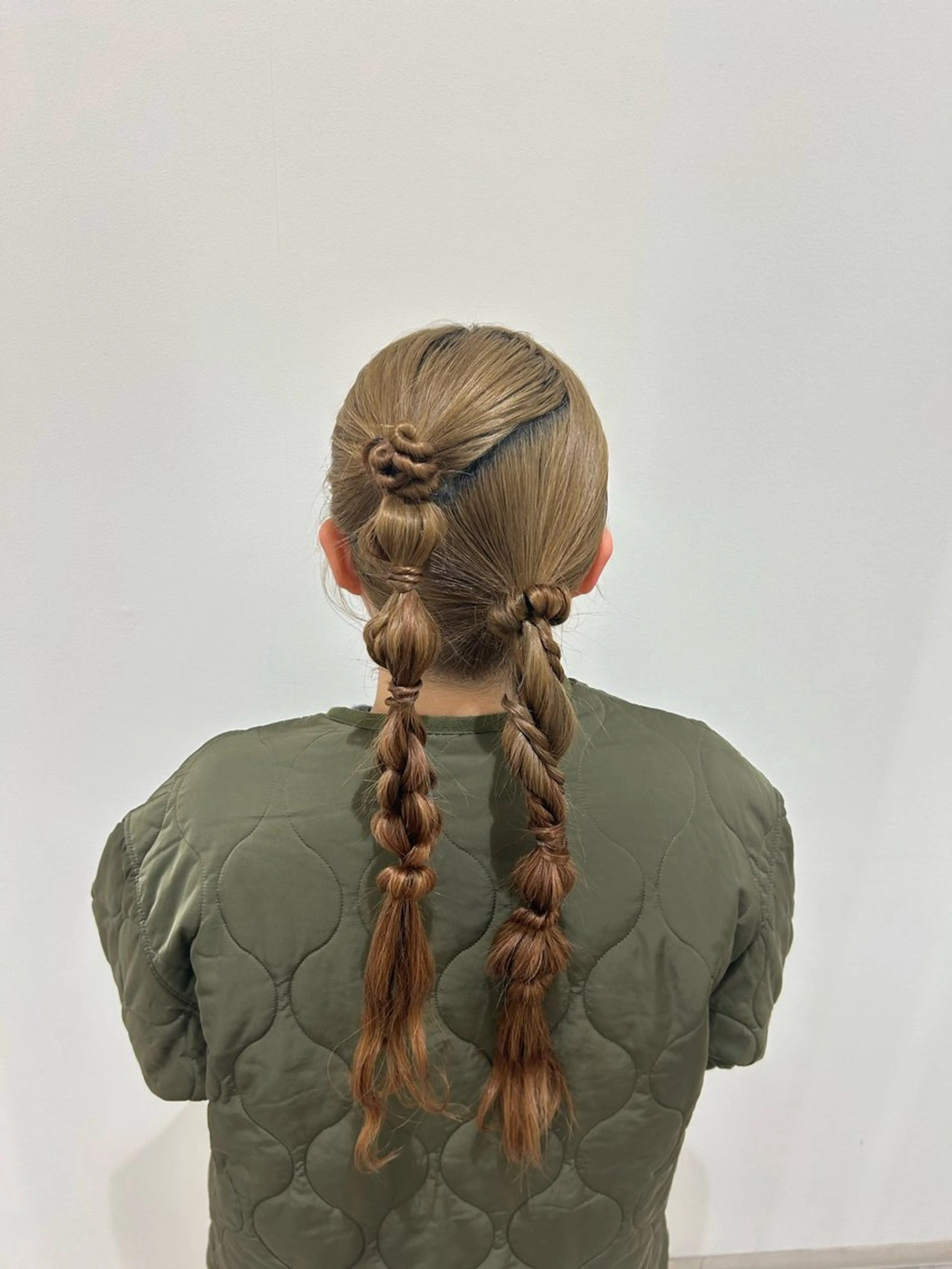 ロング ヘアアレンジ ヘアセット 柴崎 りるのヘアスタイル